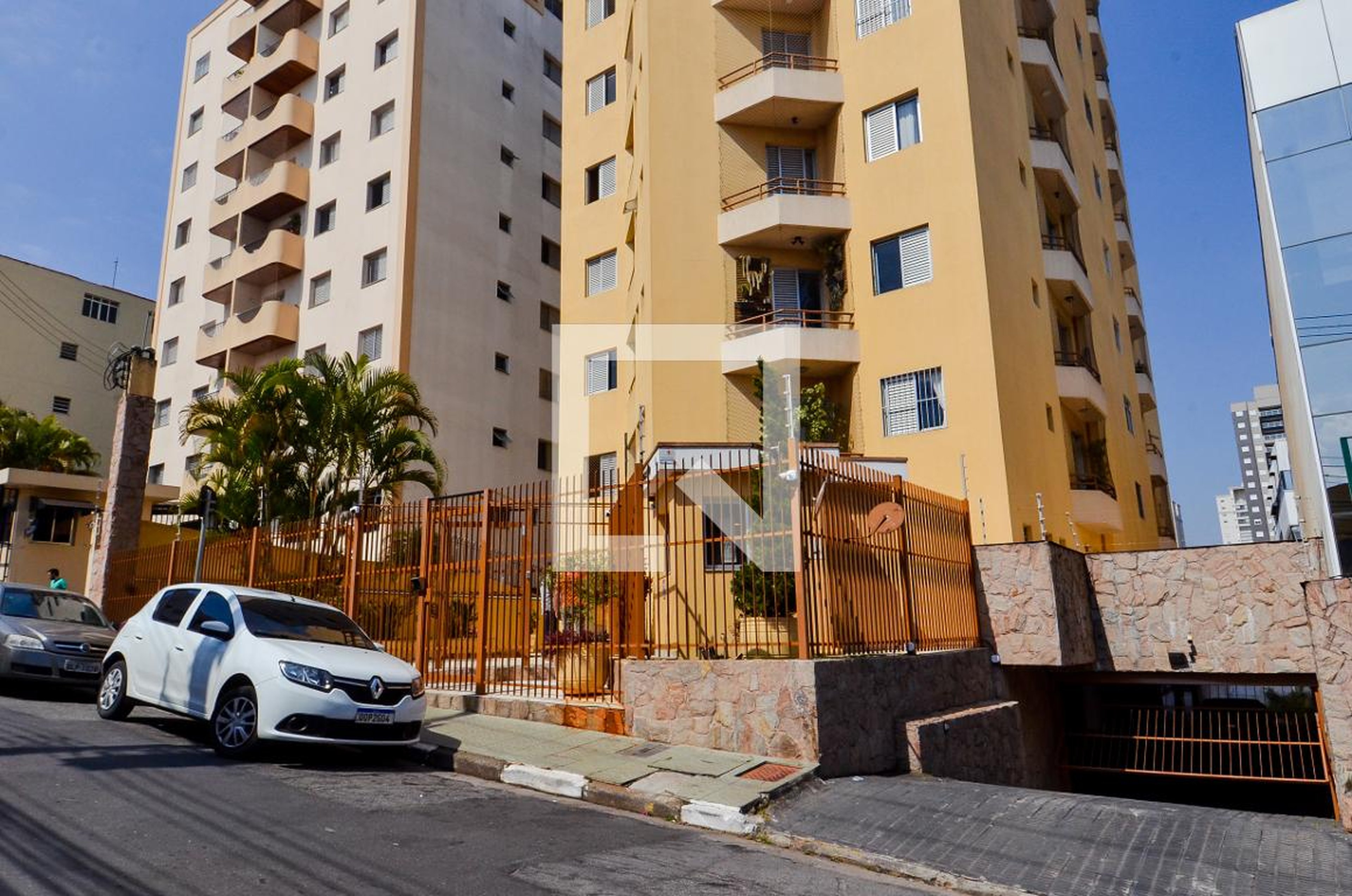 Fachada do Condomínio Edifício Topázio