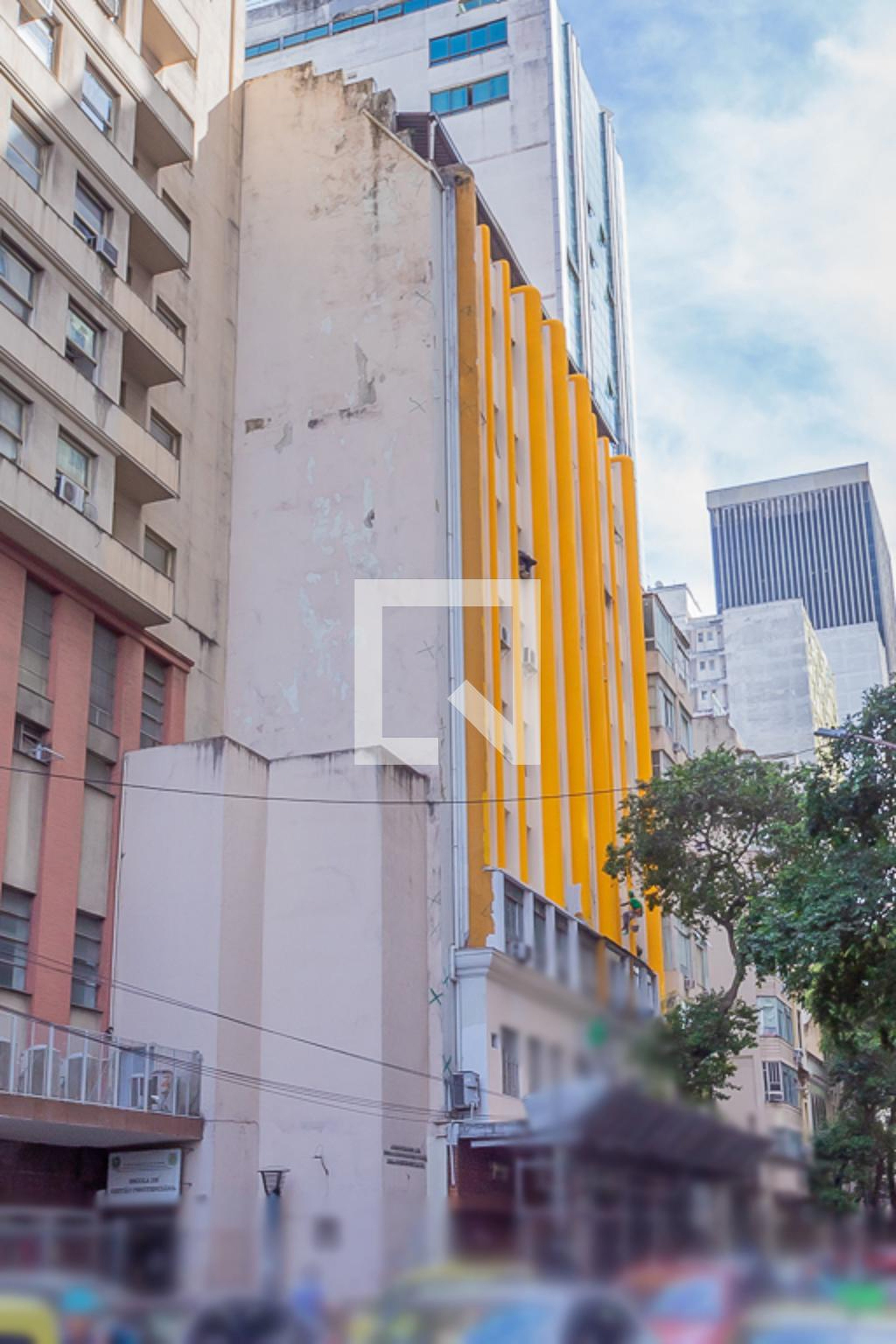 Fachada Condomínio em Rua Senador Dantas, nº 19