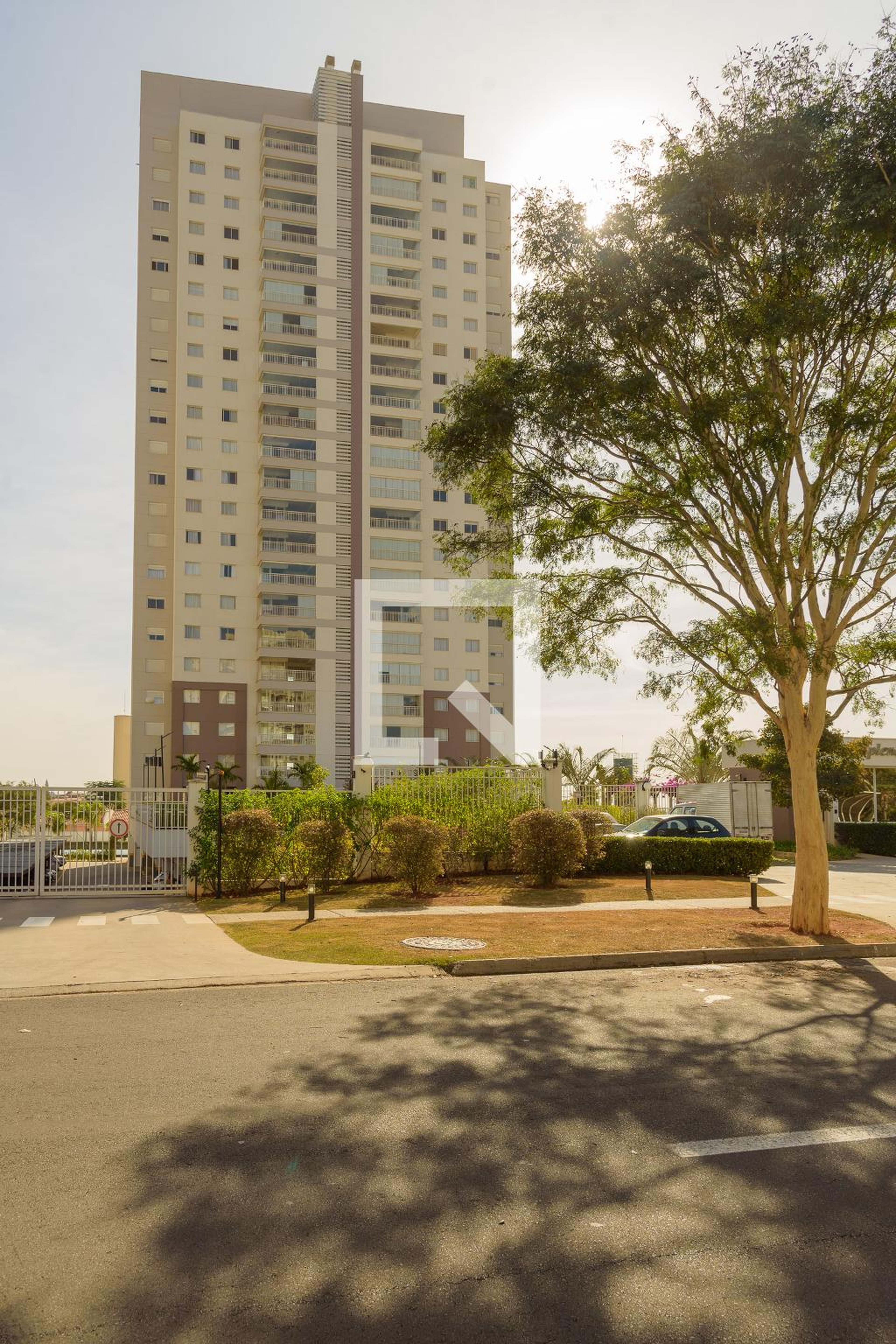 Fachada do Condomínio Condomínio Splendor