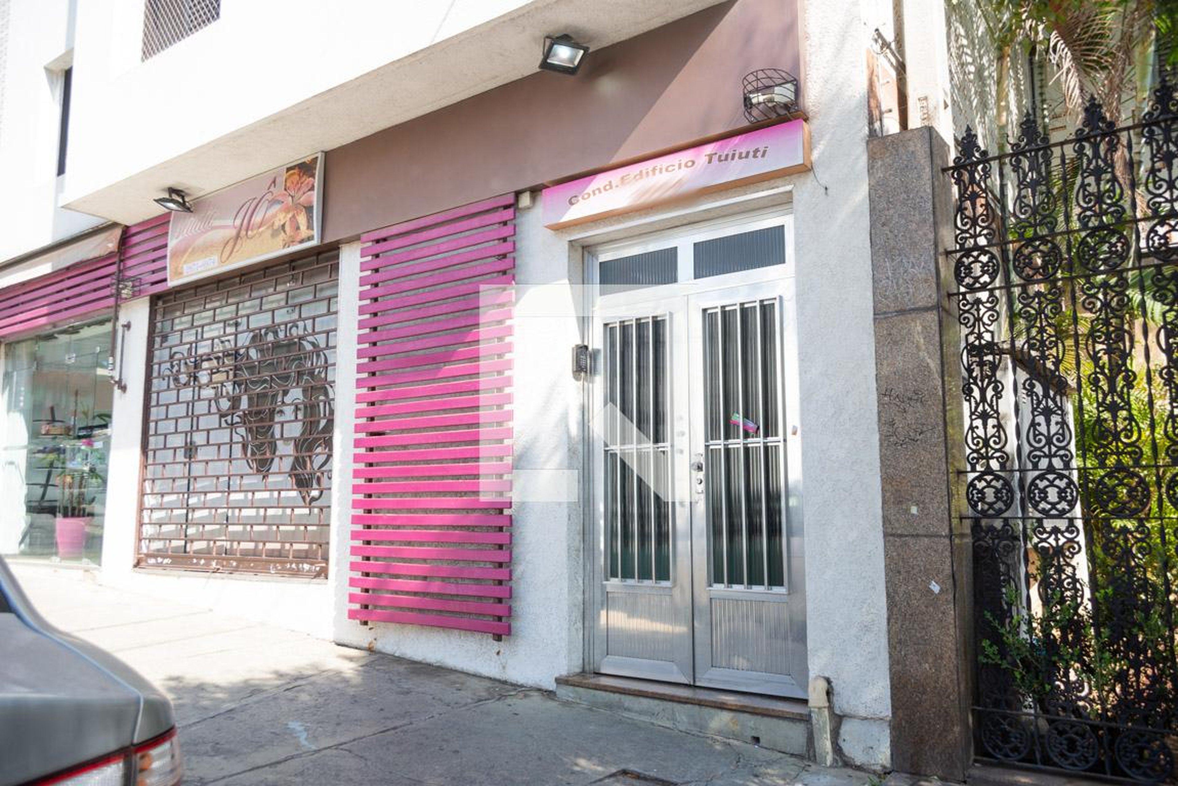 Fachada do Condomínio Condomínio Tuiuti 1