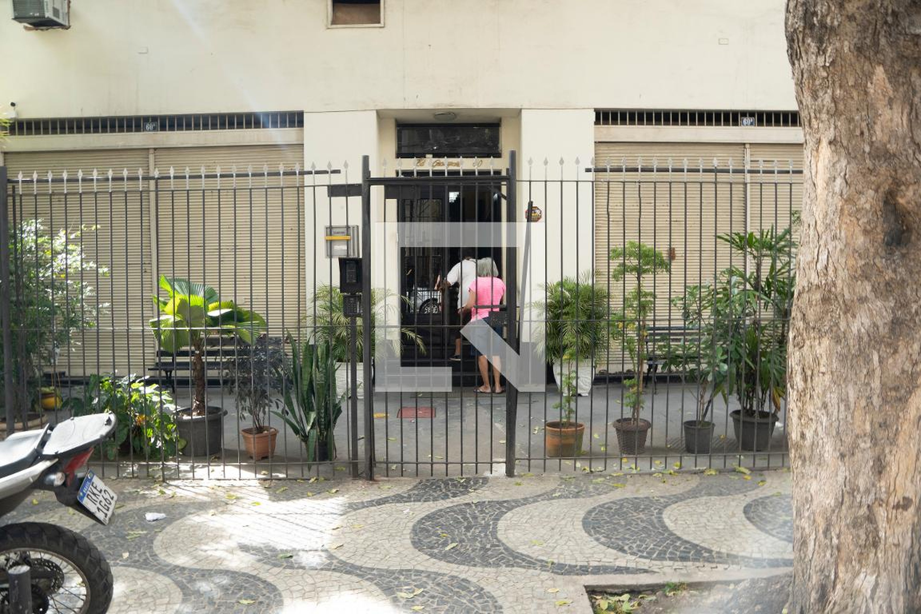 Fachada do Prédio Condomínio Guarapara