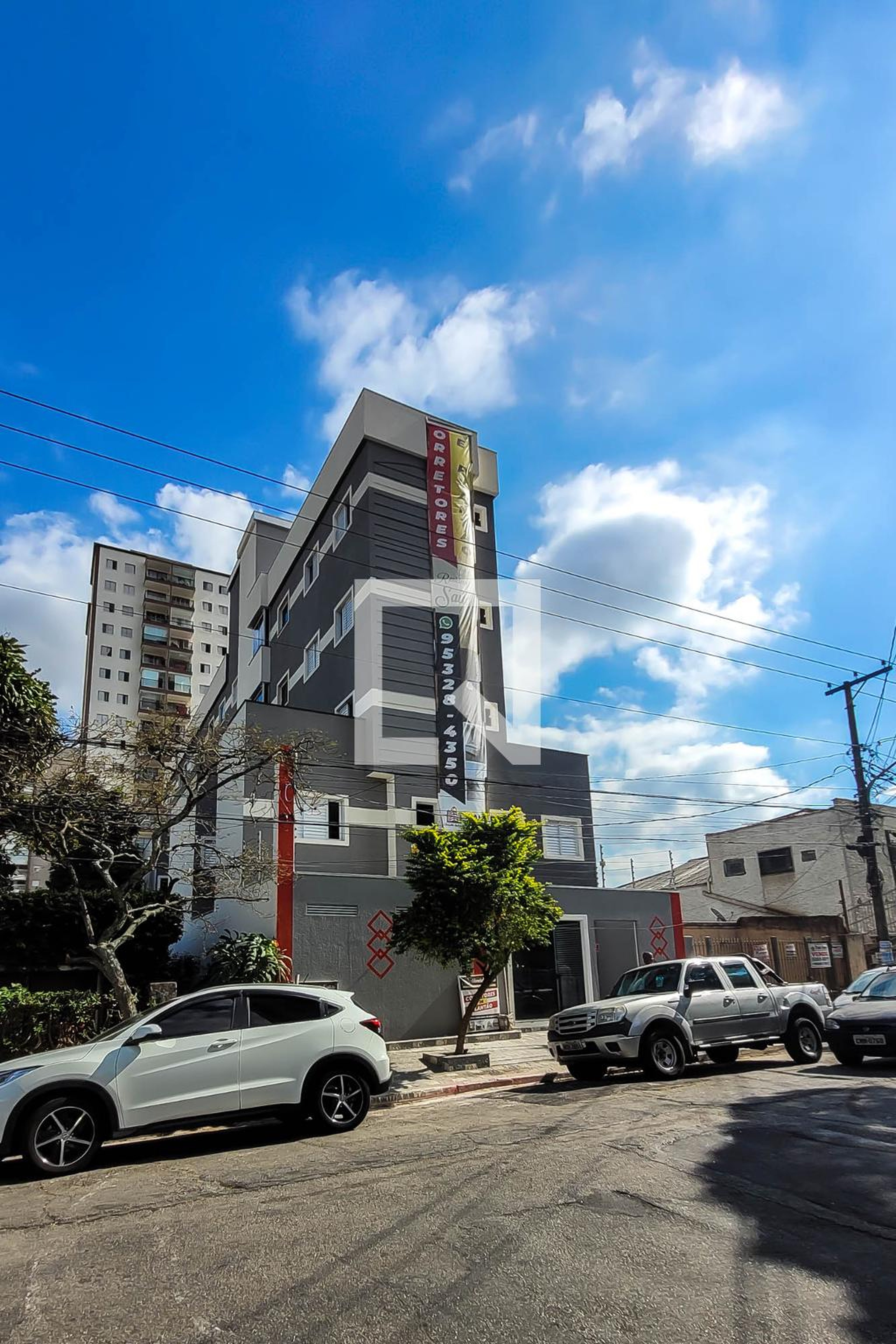 Fachada Condomínio em Avenida Coronel José Pires de Andrade, 348