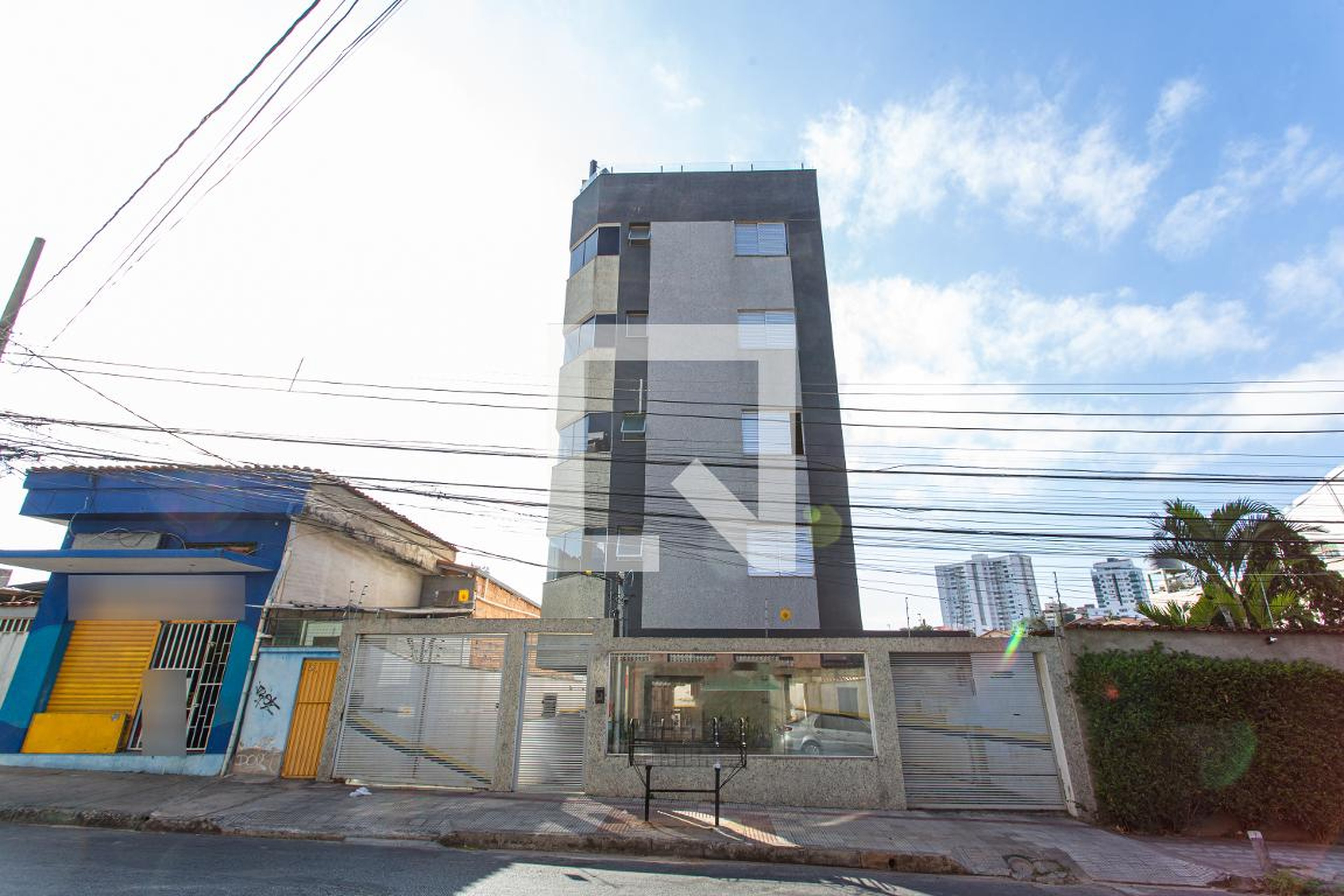 Fachada Condomínio em Rua Gentil Teodoro, 202