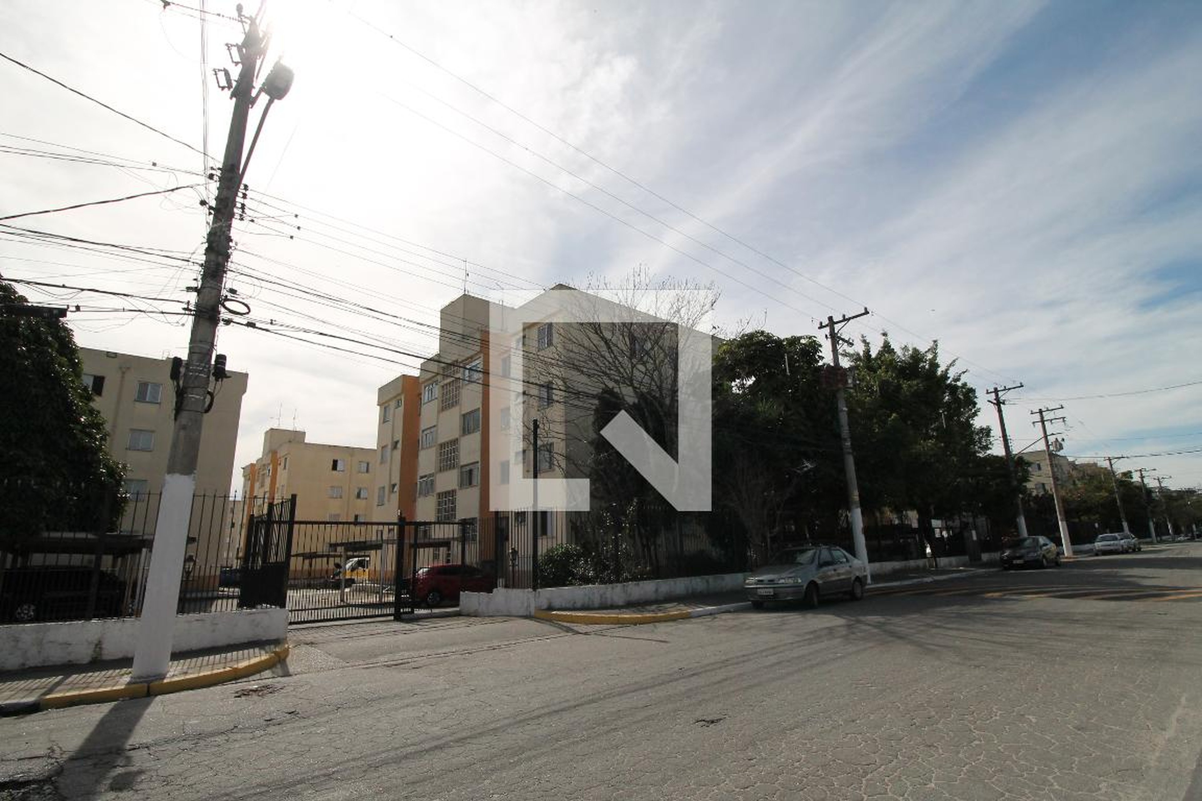 Fachada do Condomínio Condomínio Sete Quedas