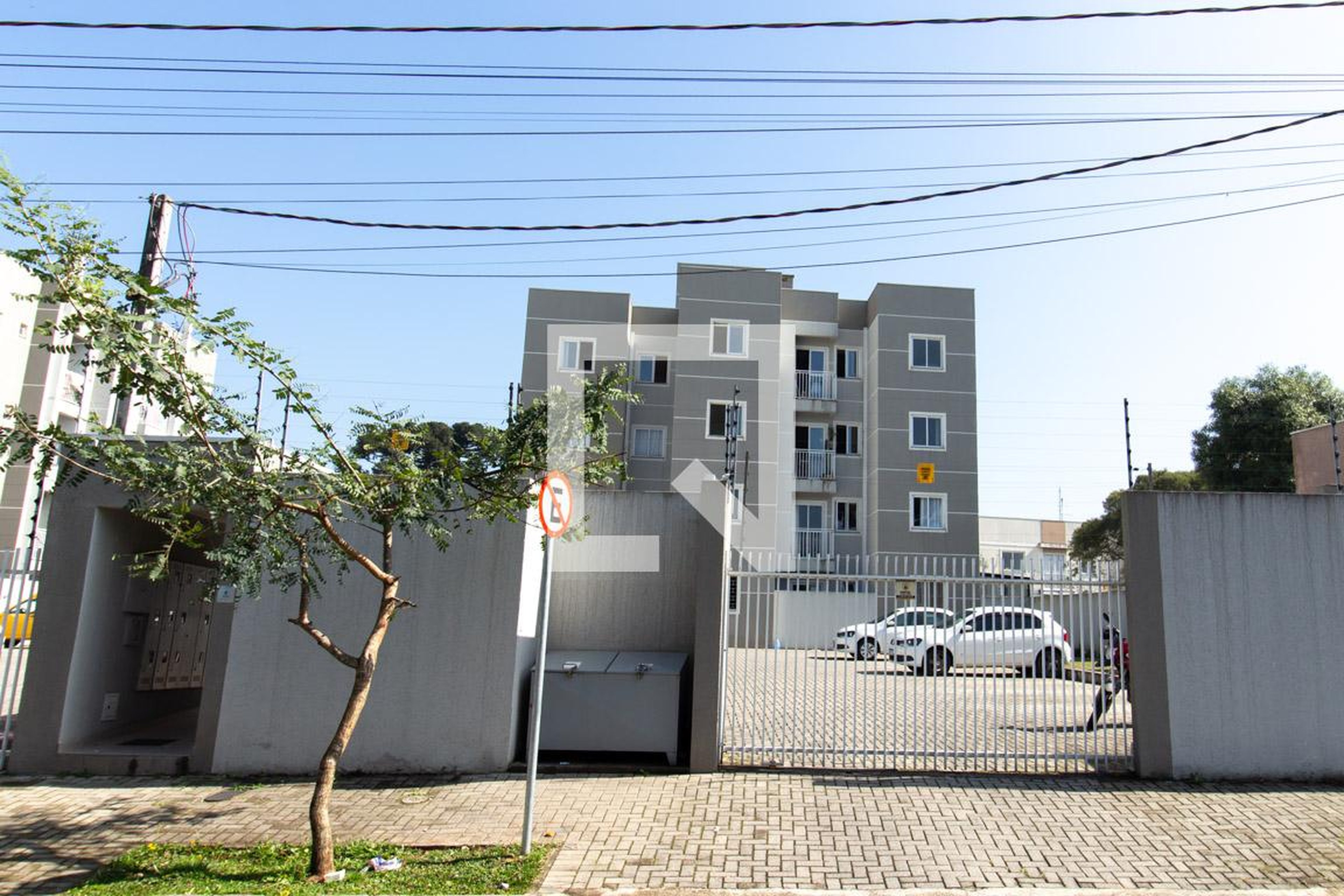 Fachada do Condomínio Condomínio em Rua Dionízio Dal'Negro, 56