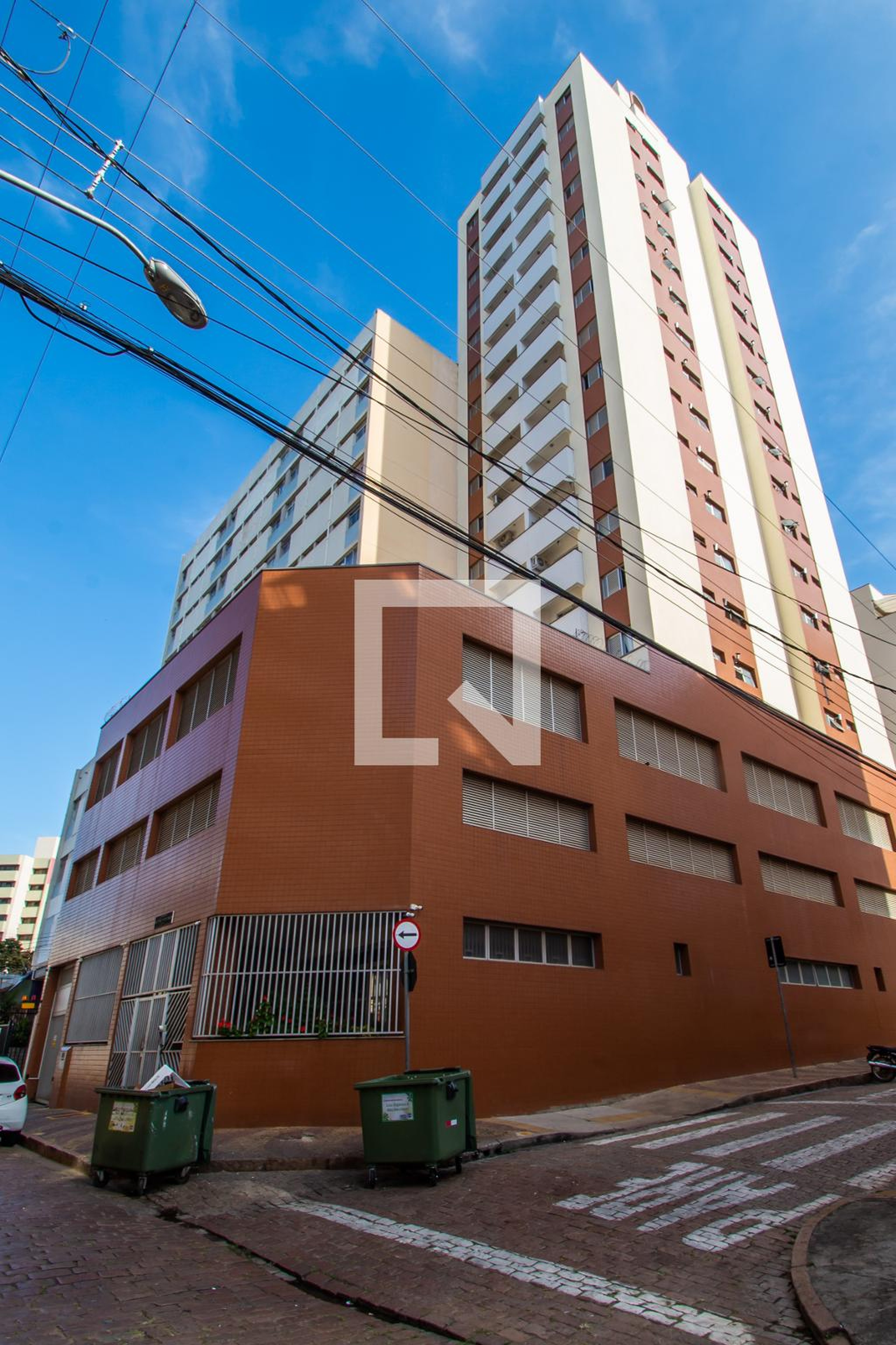 Fachada Condomínio em Rua Regente Feijó, 403