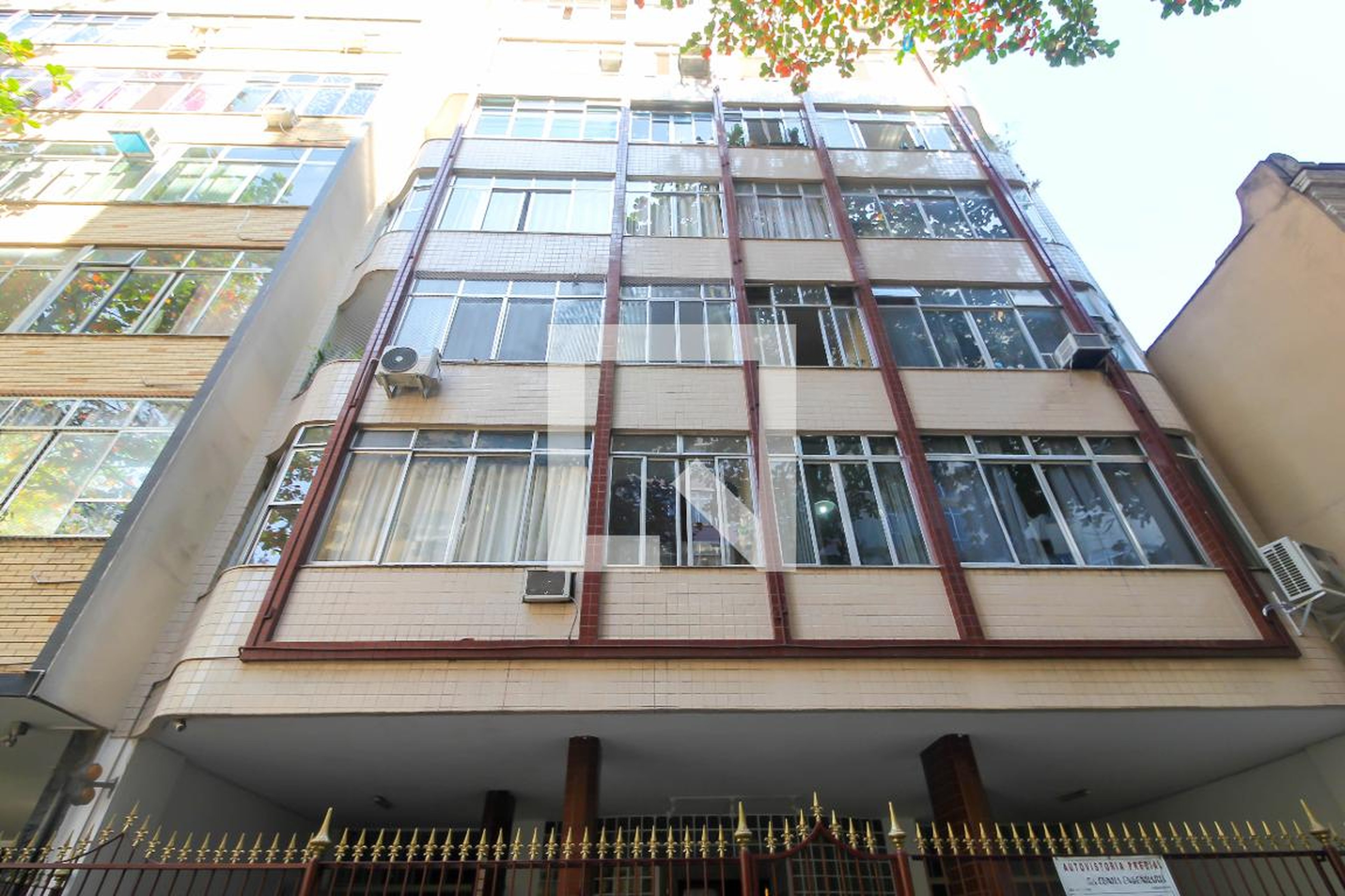 Fachada do Prédio Condomínio Lagos