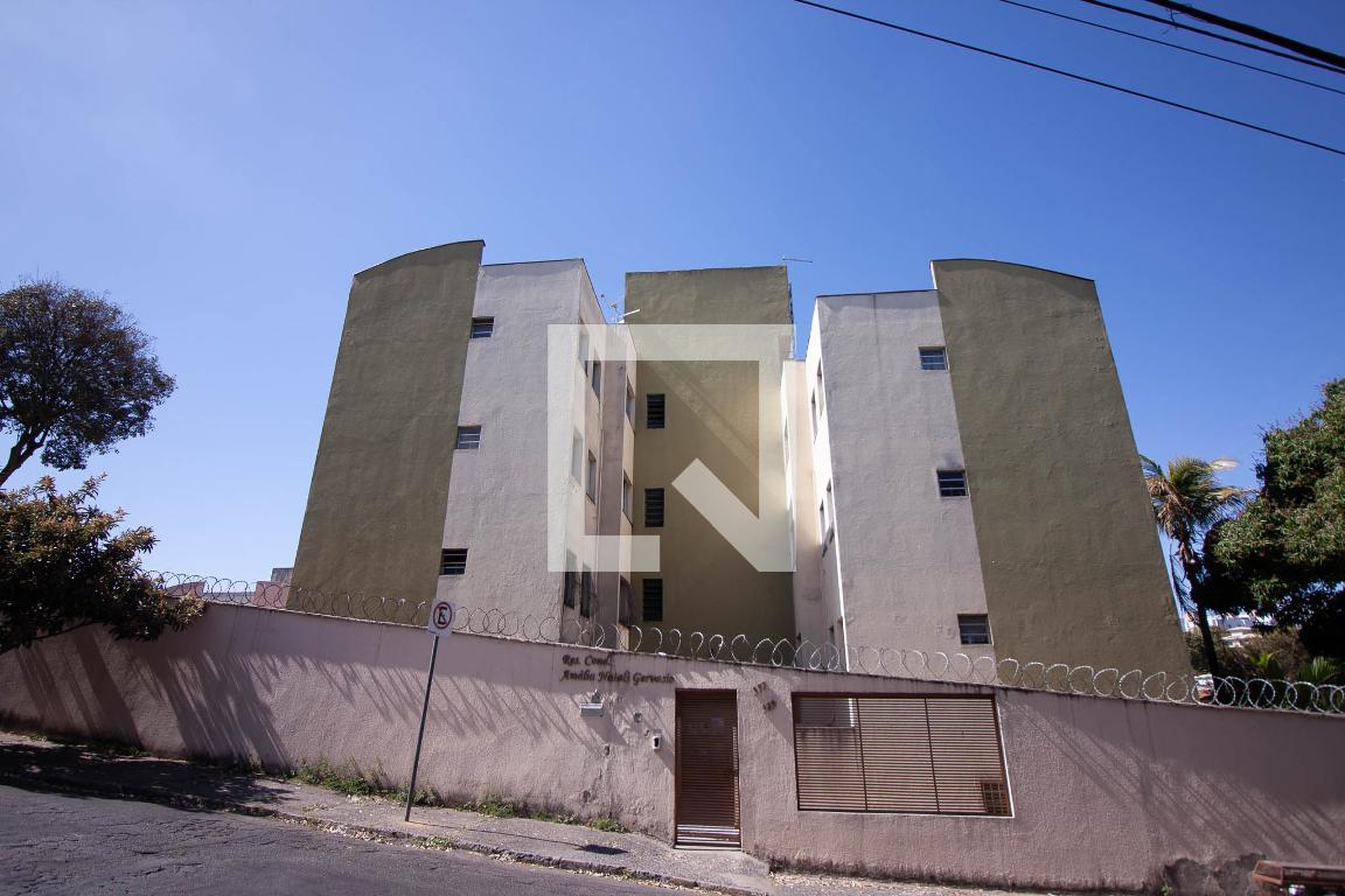Fachada do Condomínio Edifício Residencial Amália Natali Gervásio