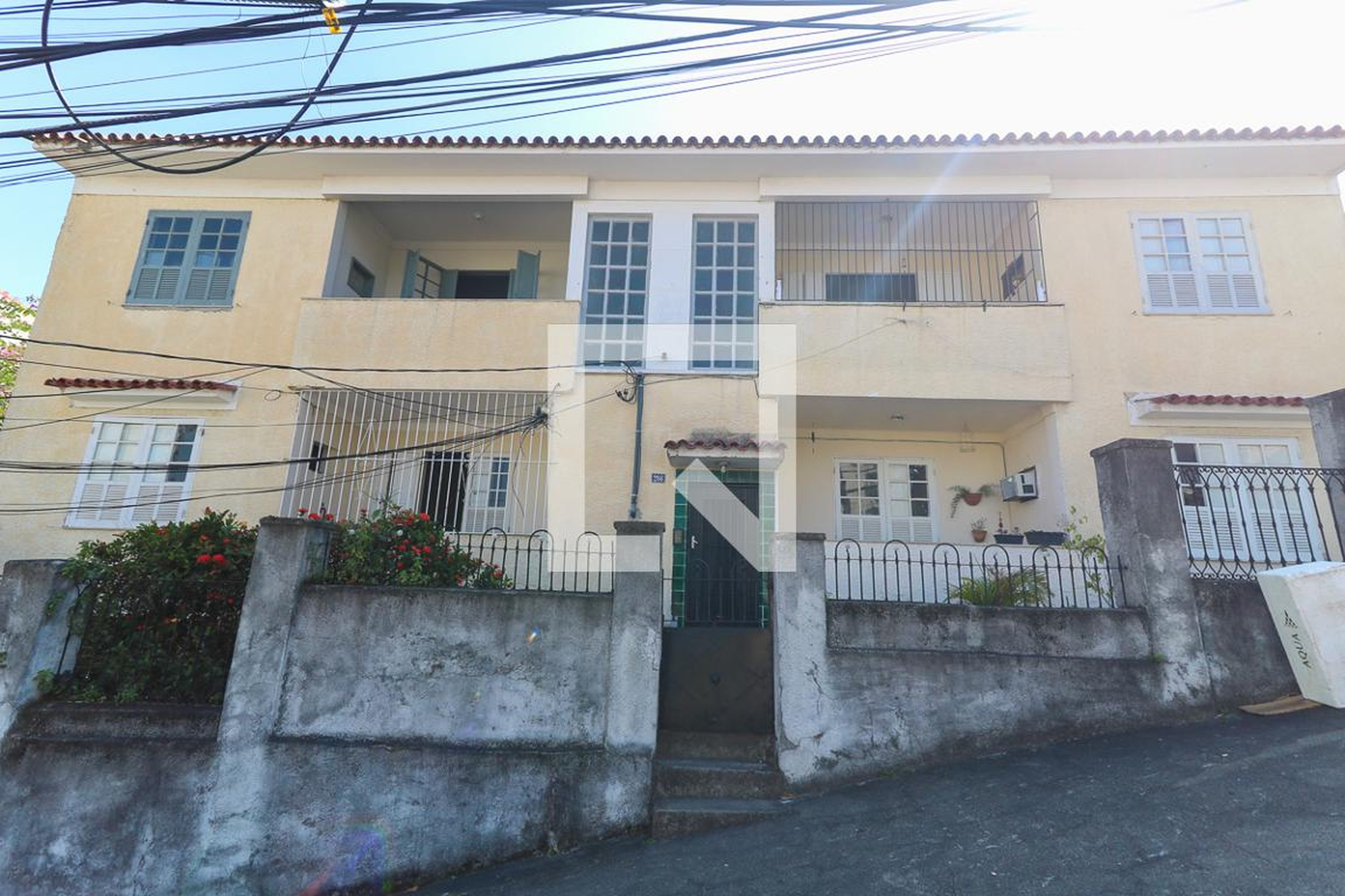 Fachada Condomínio Tenente Franca