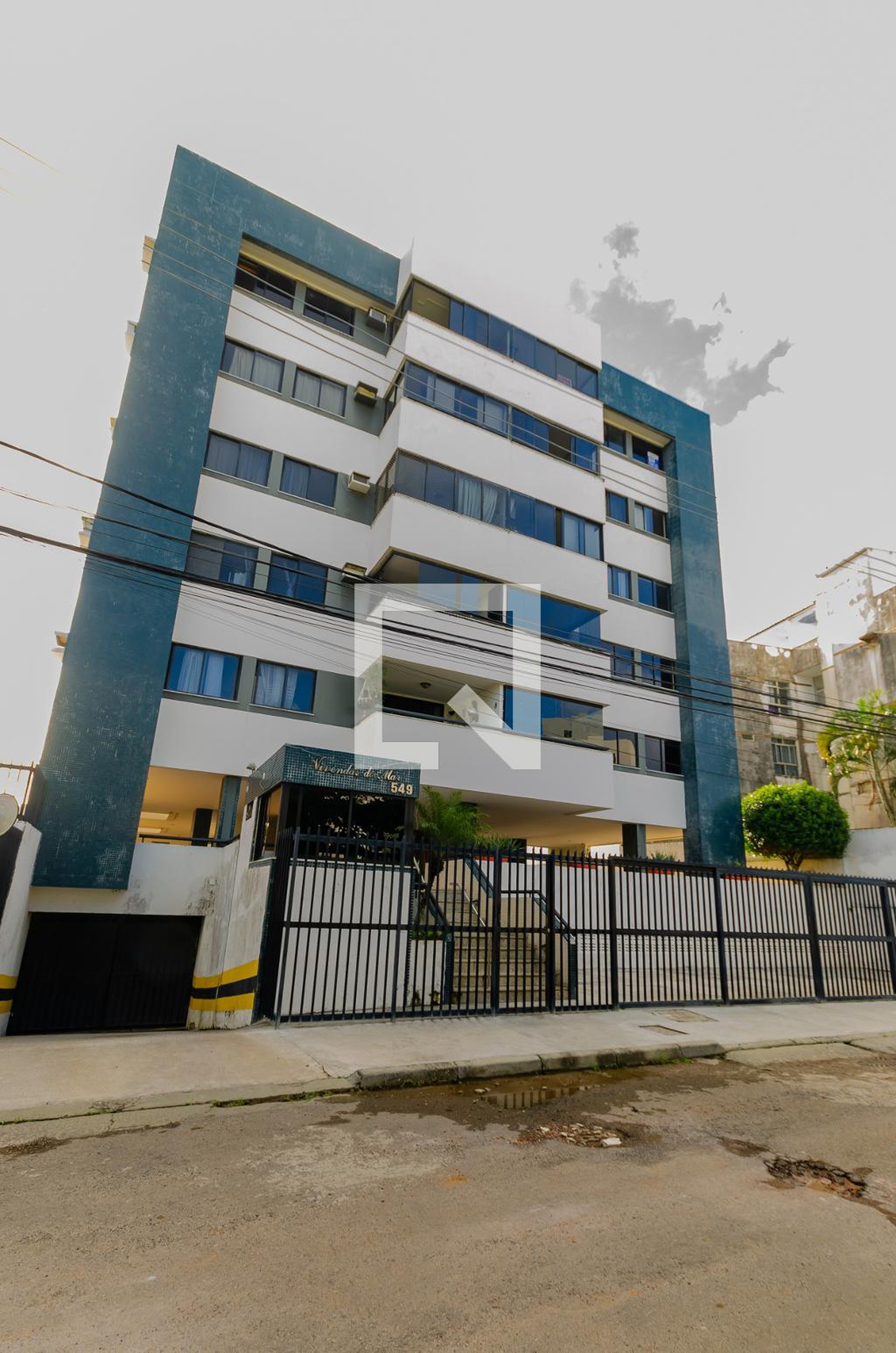 Fachada Condomínio em Rua Rodrigo Argollo, 549