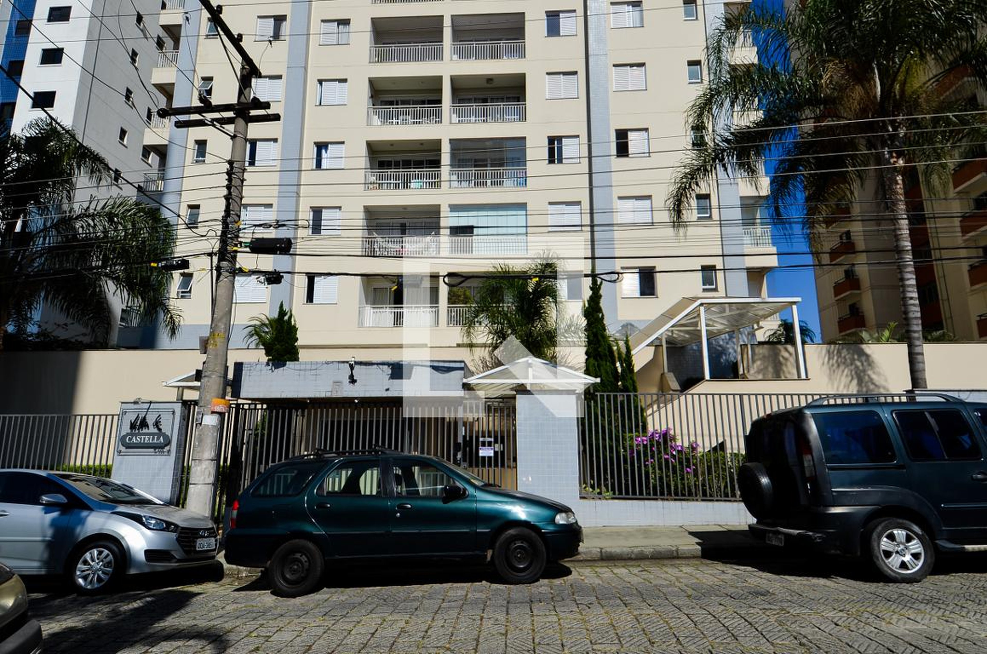 Fachada do Condomínio Edifício Villa Castella