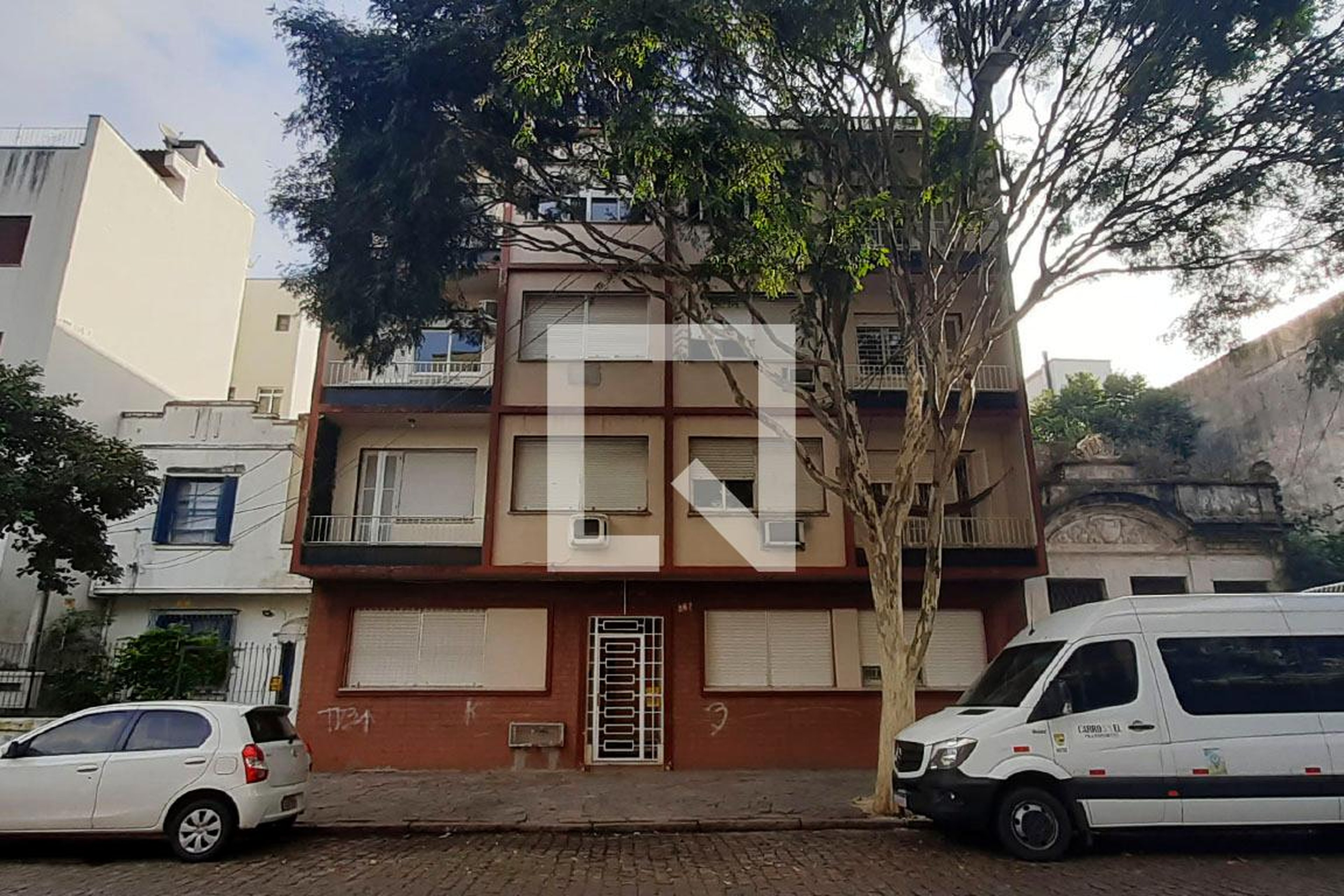 Fachada do Prédio Condomínio em Rua Jacinto Gomes, 567