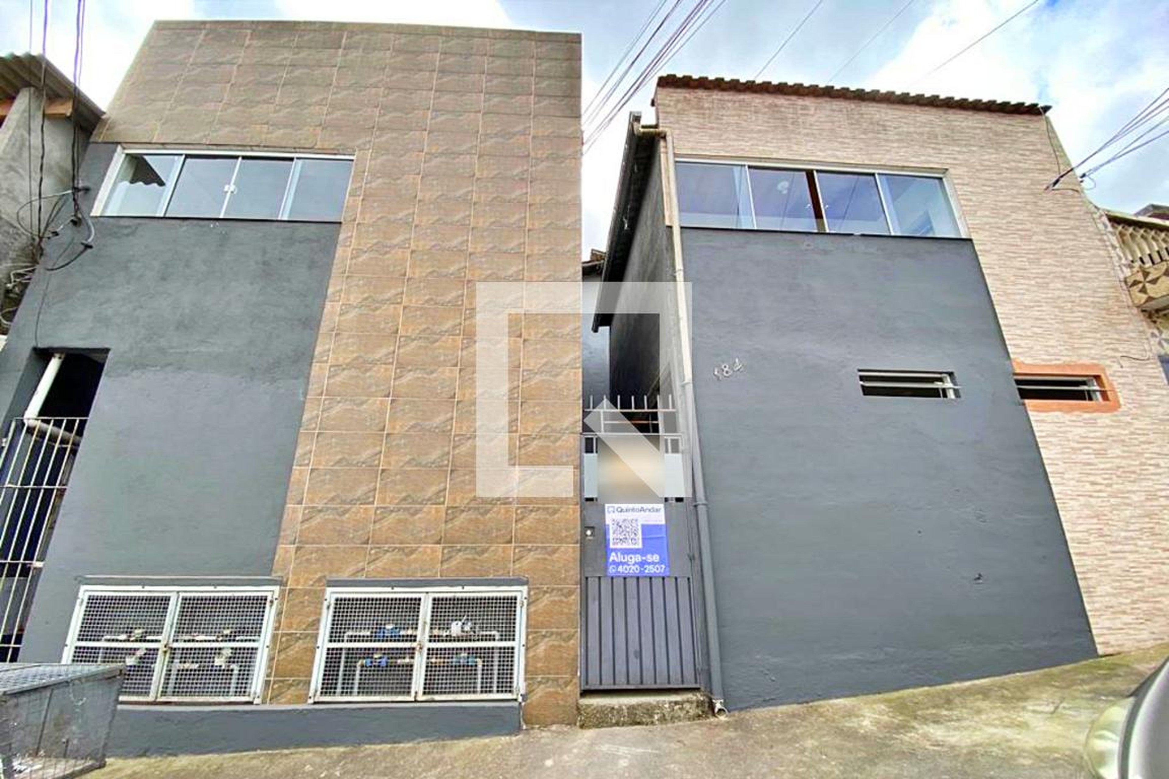 Fachada Condomínio em Rua Guapiara, 184