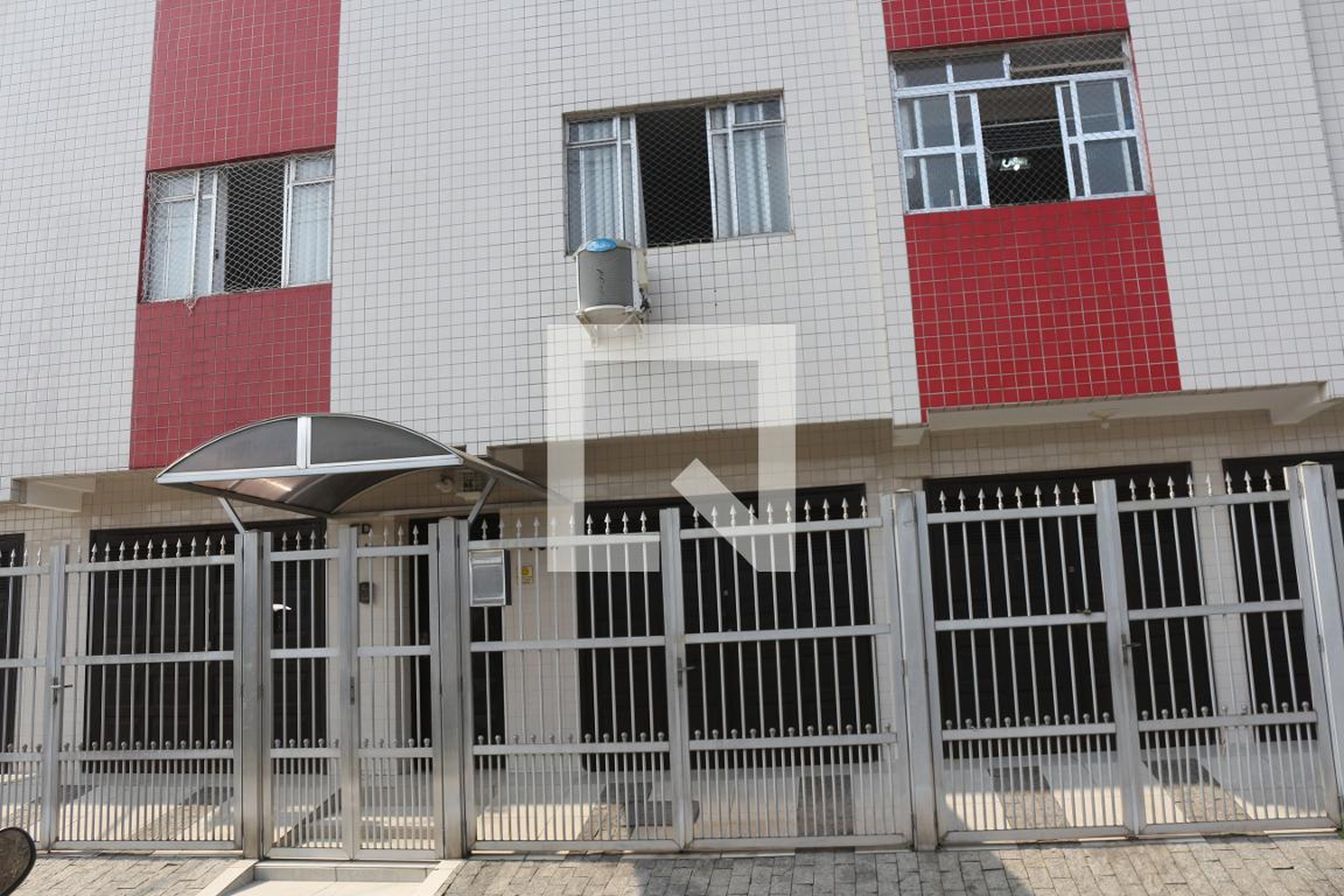 Fachada Condomínio em Rua Ministro Costa Manso, 132