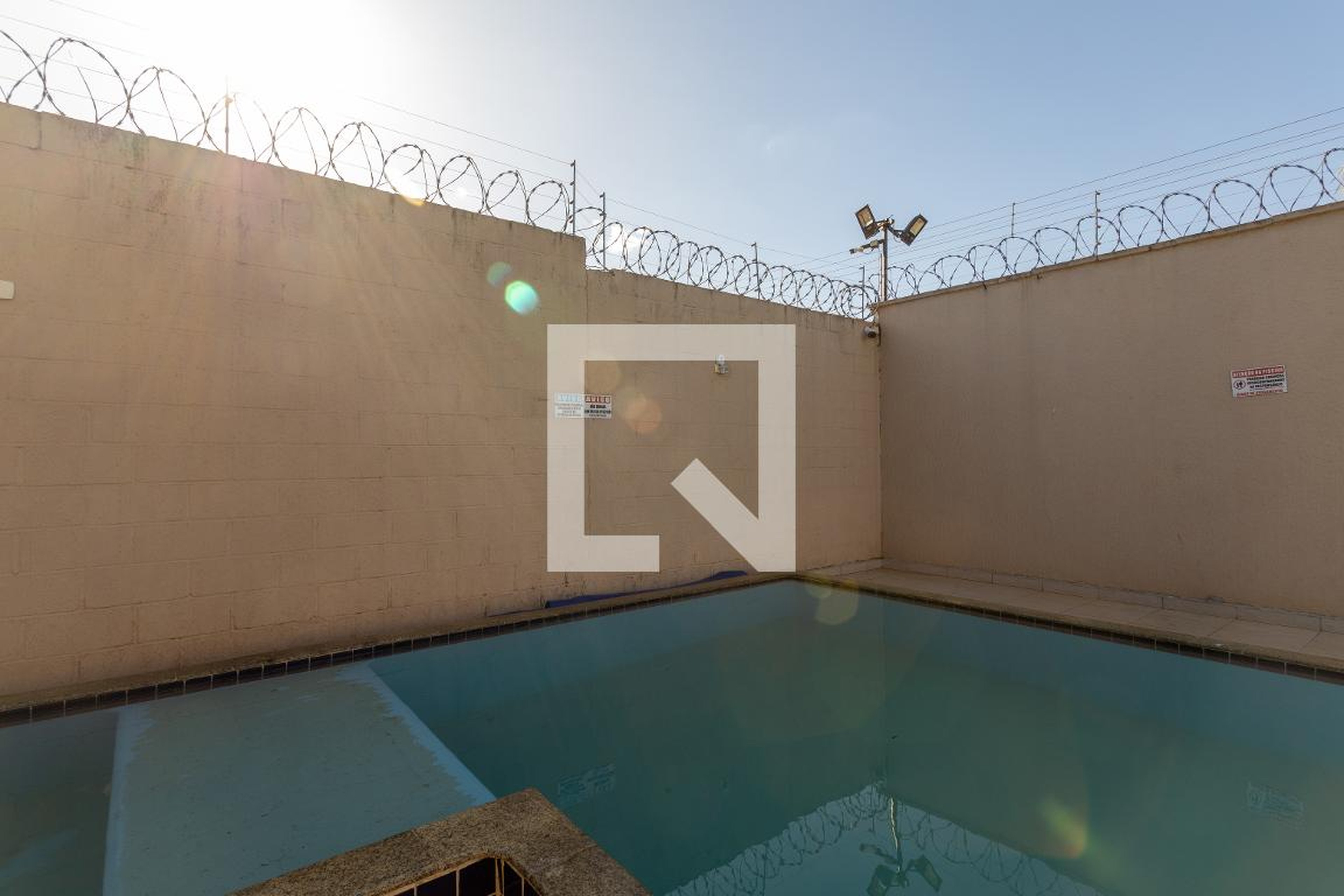 Área comum - Piscina Condomínio Antares