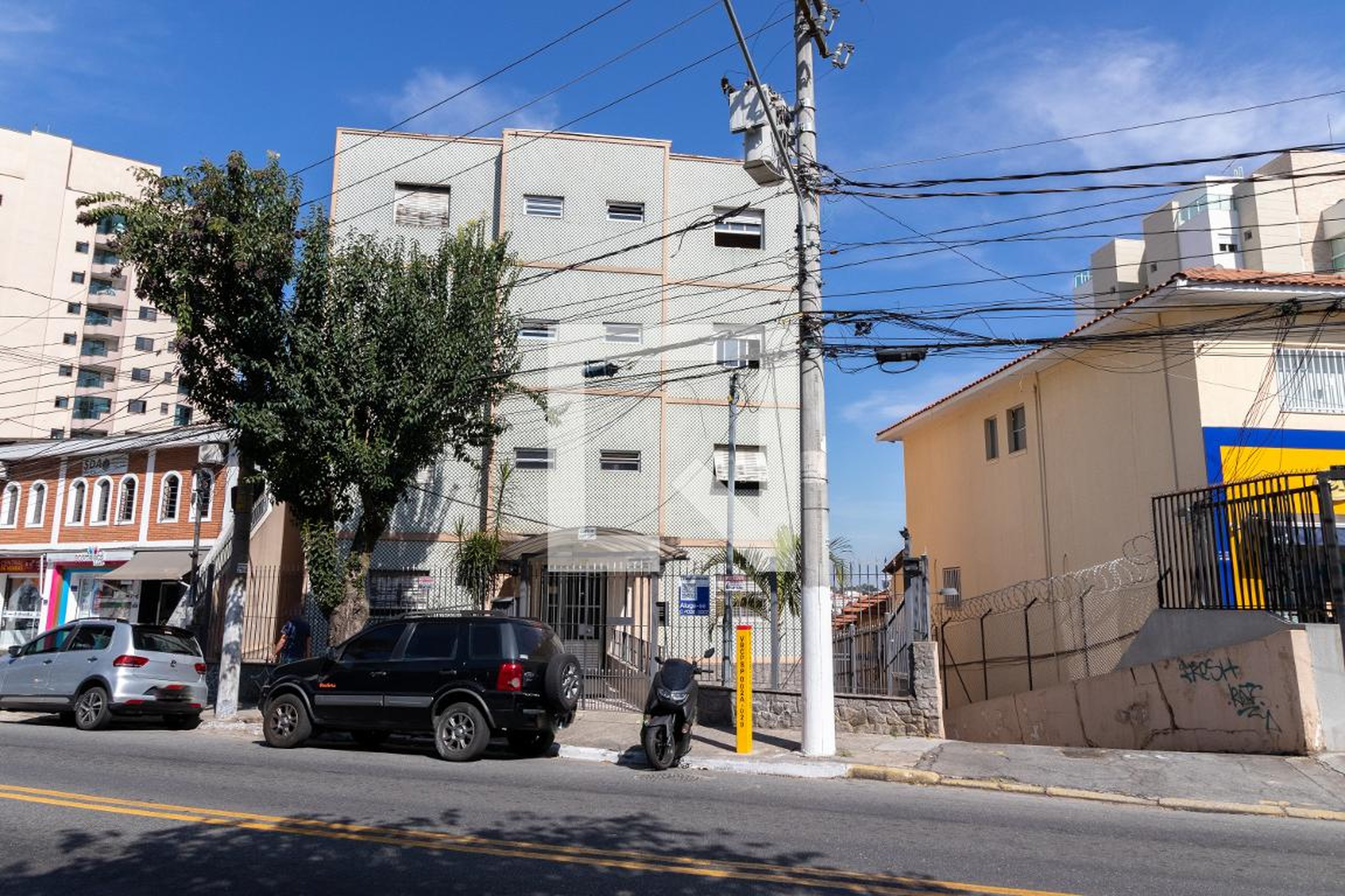 Fachada do Condomínio Edifício Monte Libano