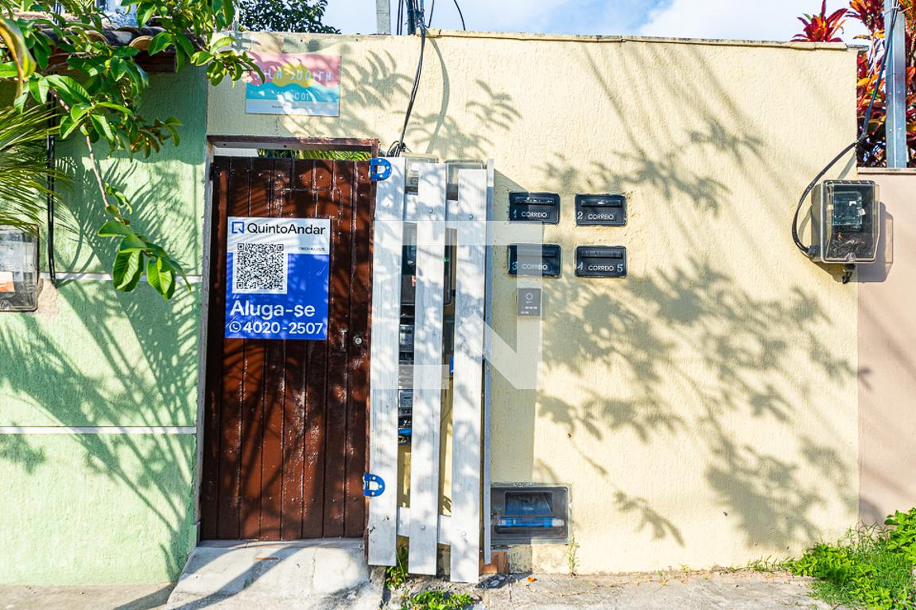 Fachada Condomínio em Rua Antônio Nascimento Cottas, 107