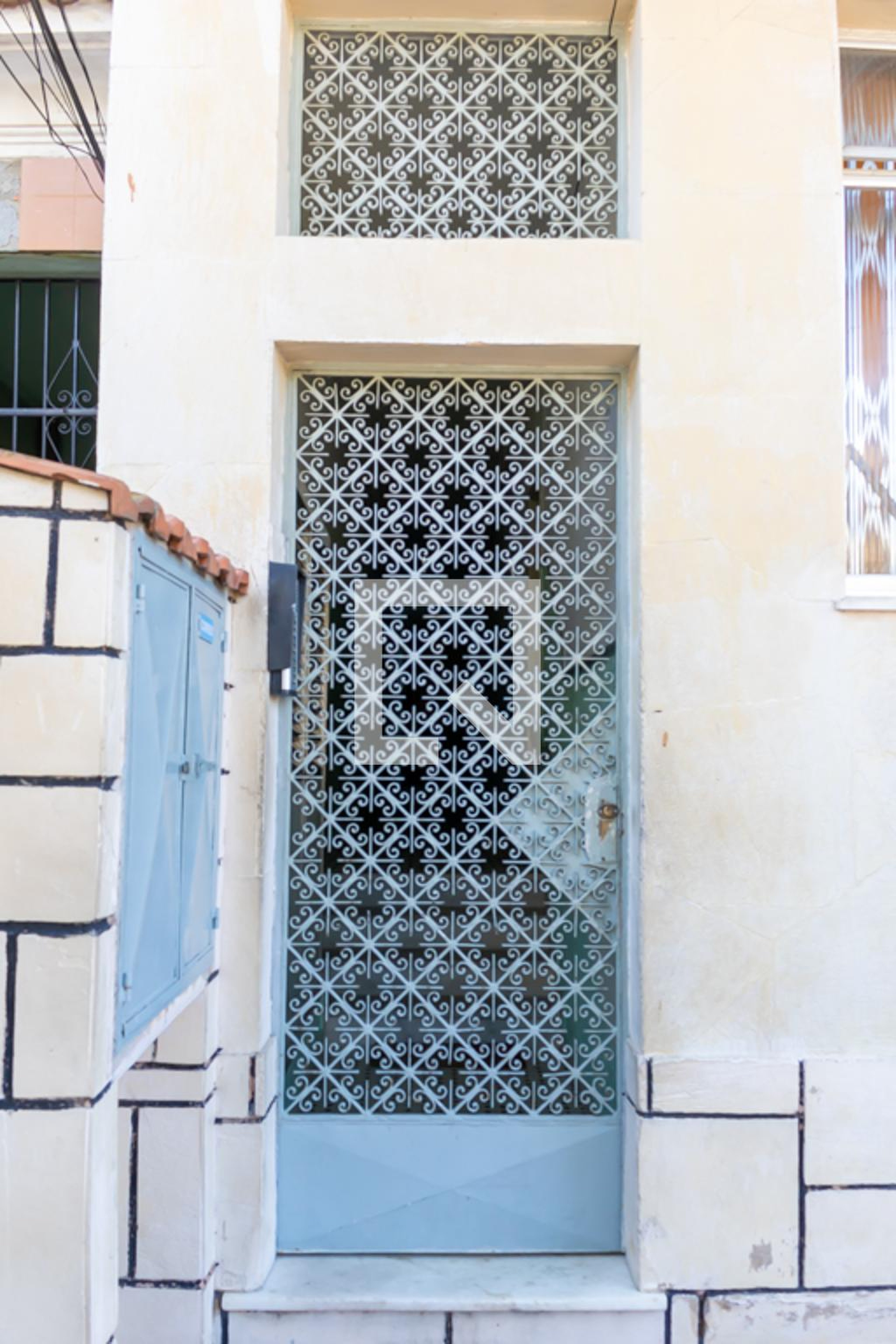 Hall de Entrada Condomínio em Rua Silva Xavier, 44