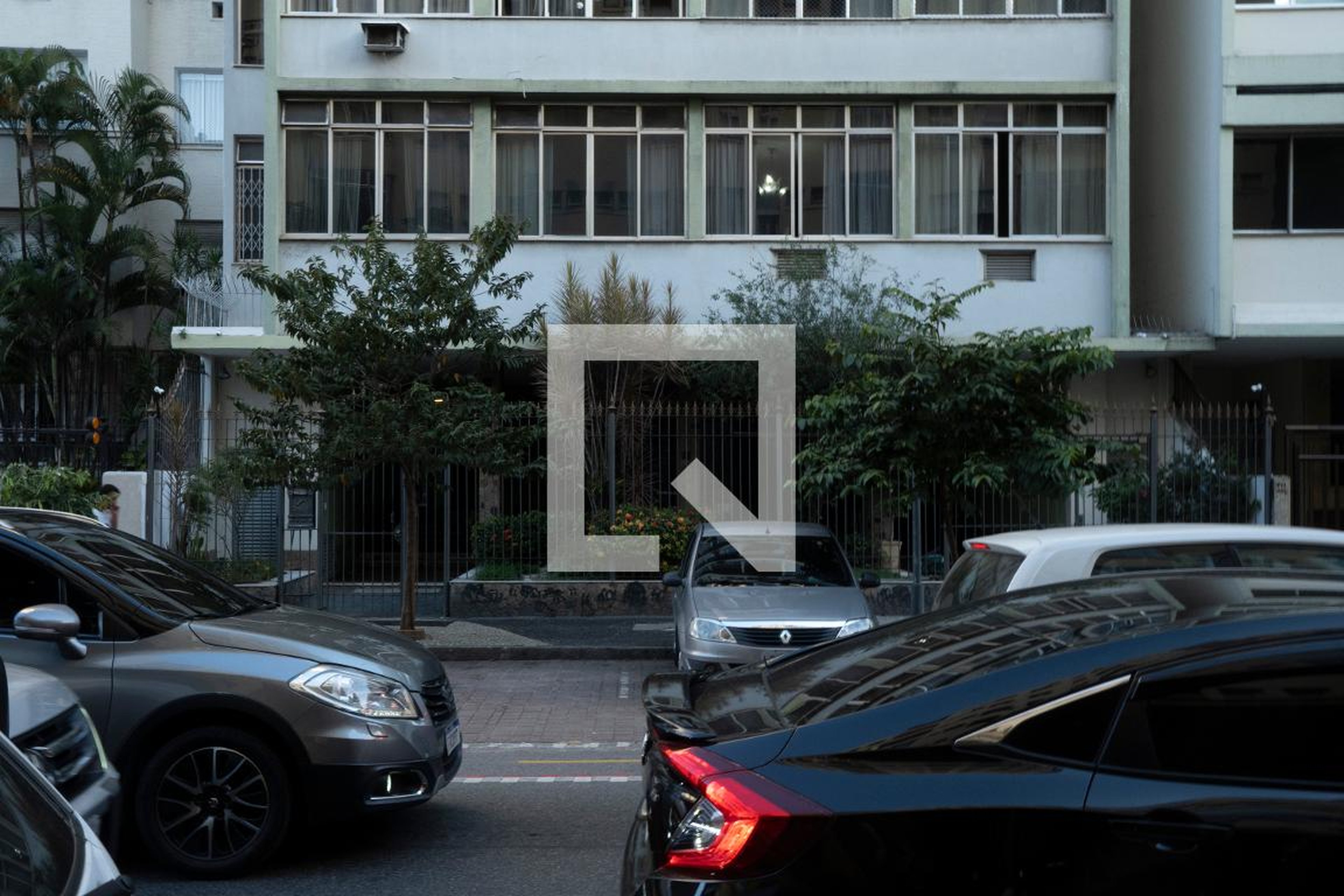 Fachada do Prédio Condomínio Pigalle