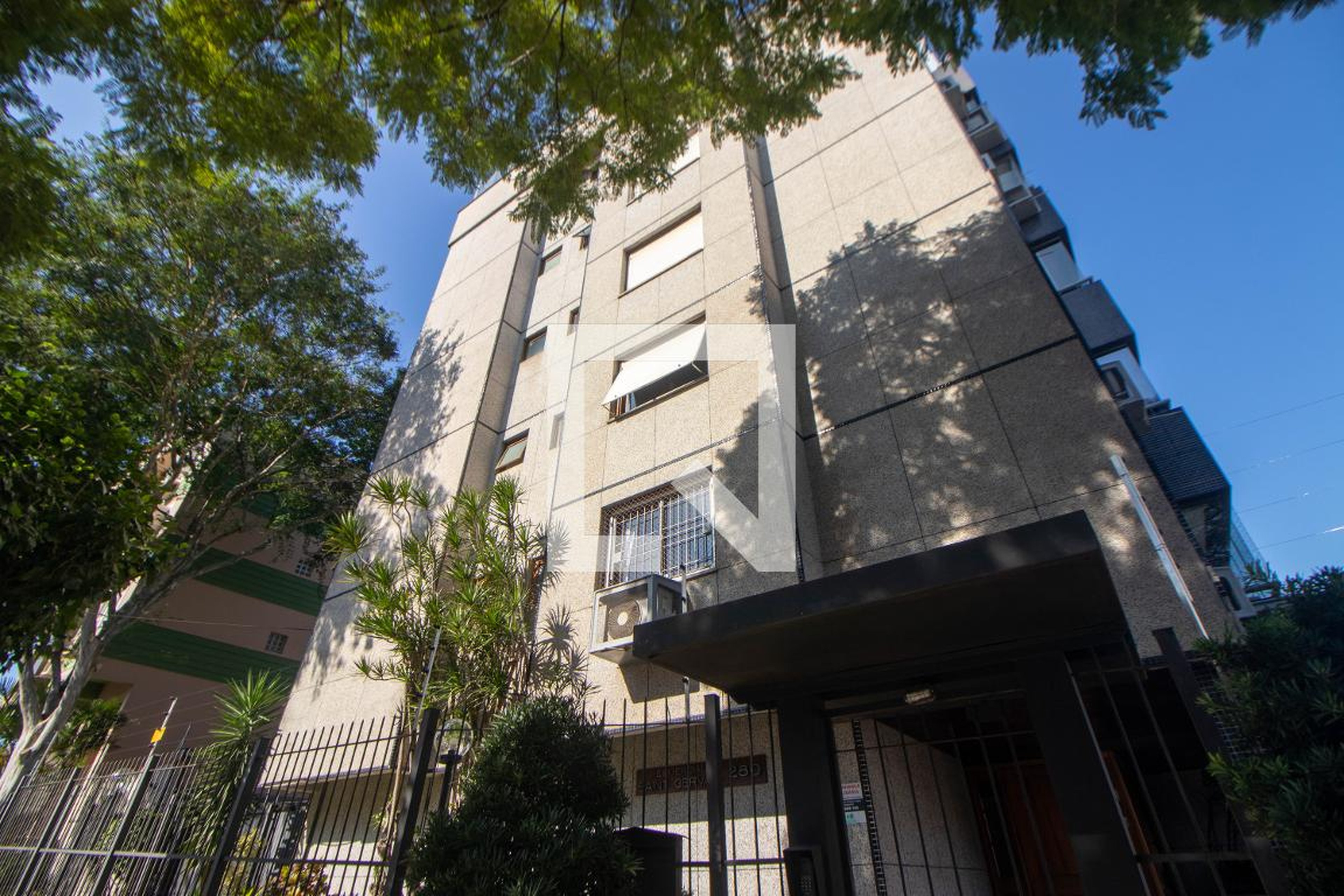 Fachada Condomínio Saint Gervais