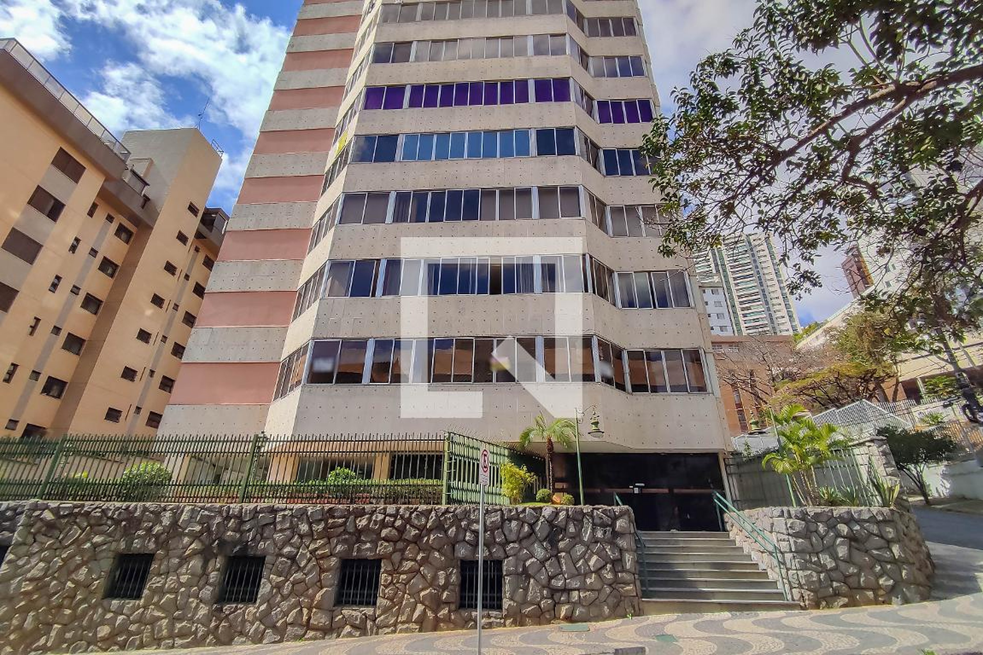 Fachada Condomínio em Rua Moreira César, 69