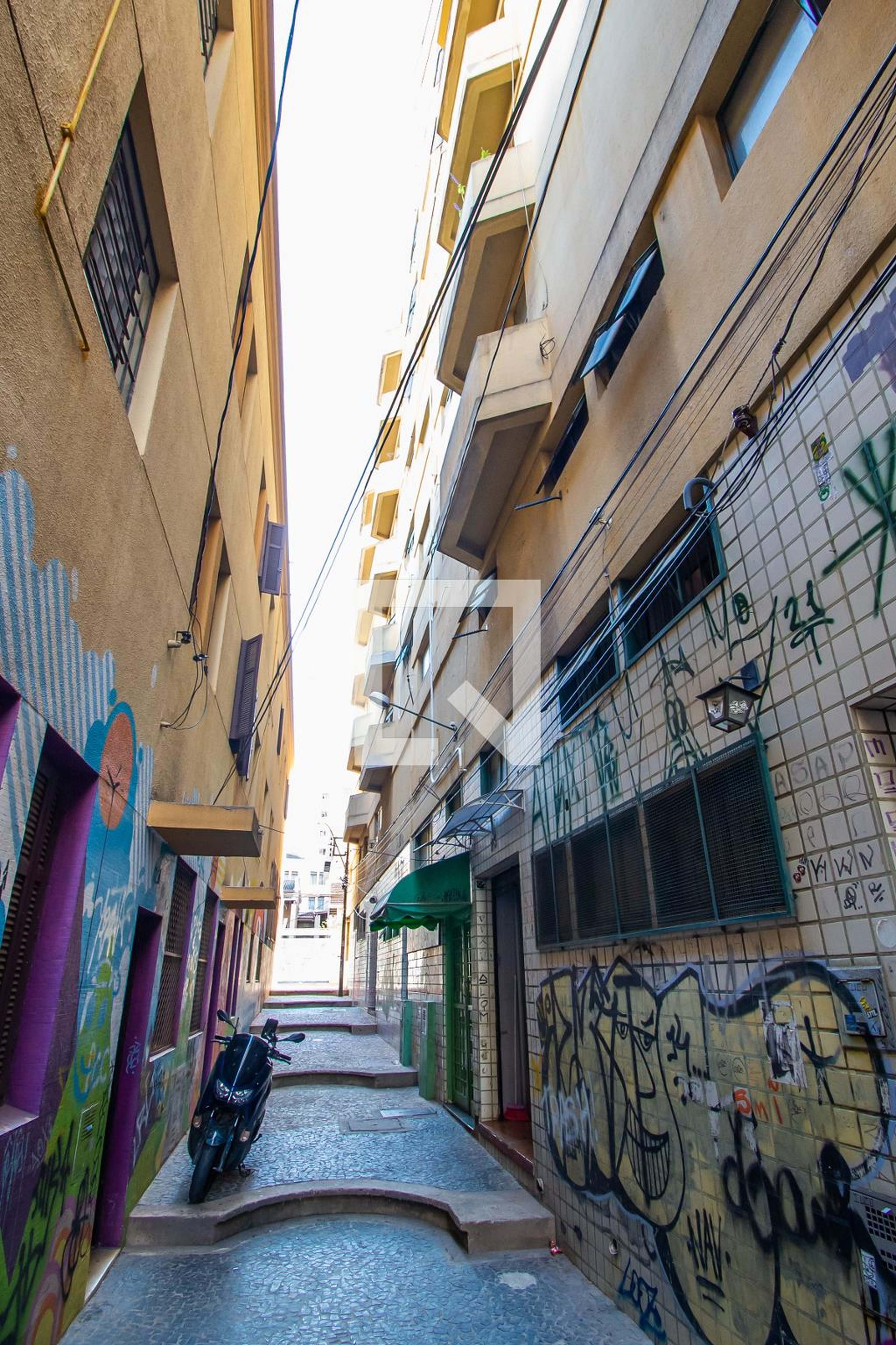 Fachada Condomínio em Travessa São Vicente de Paulo, 83