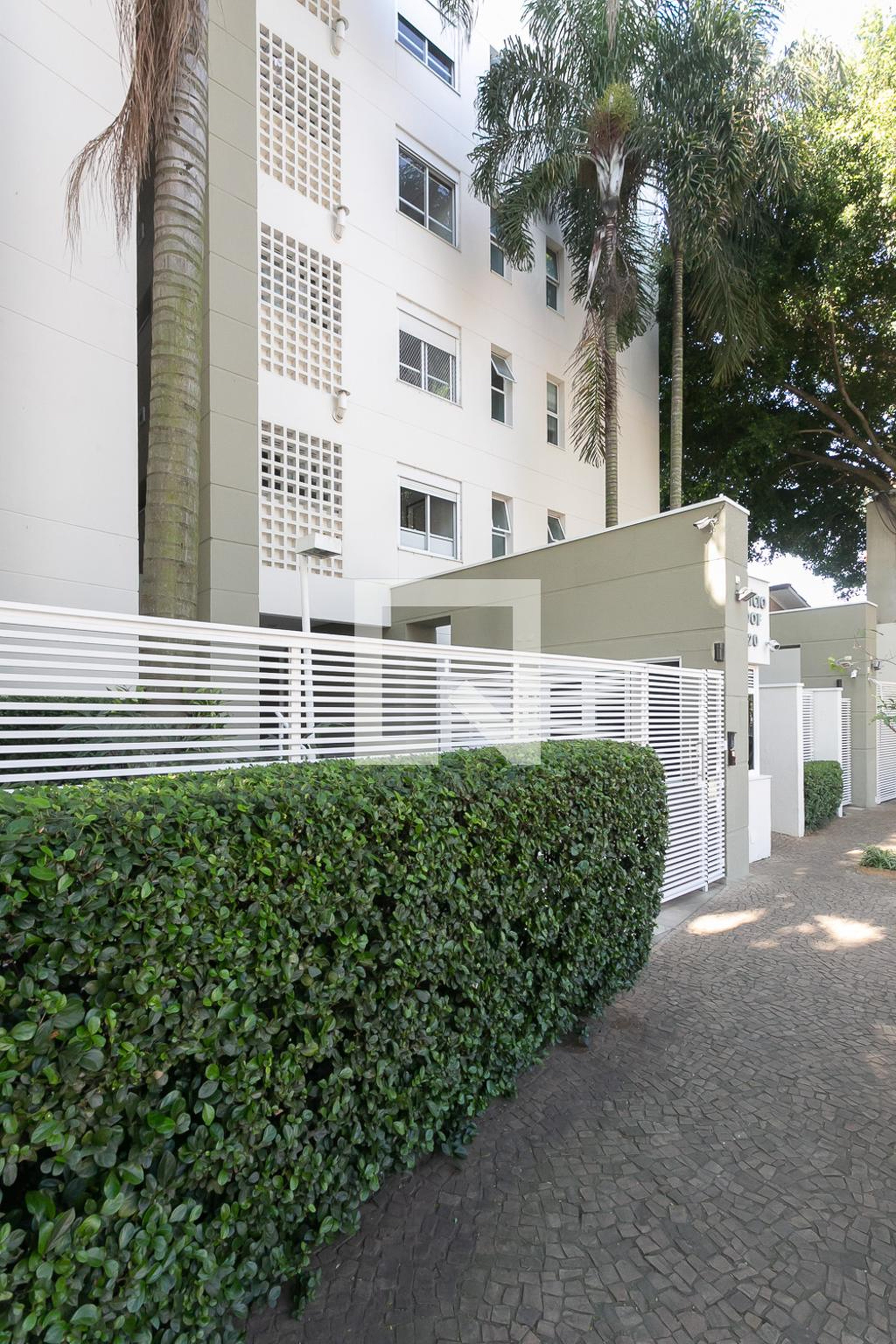 Fachada Condomínio Roof Madalena