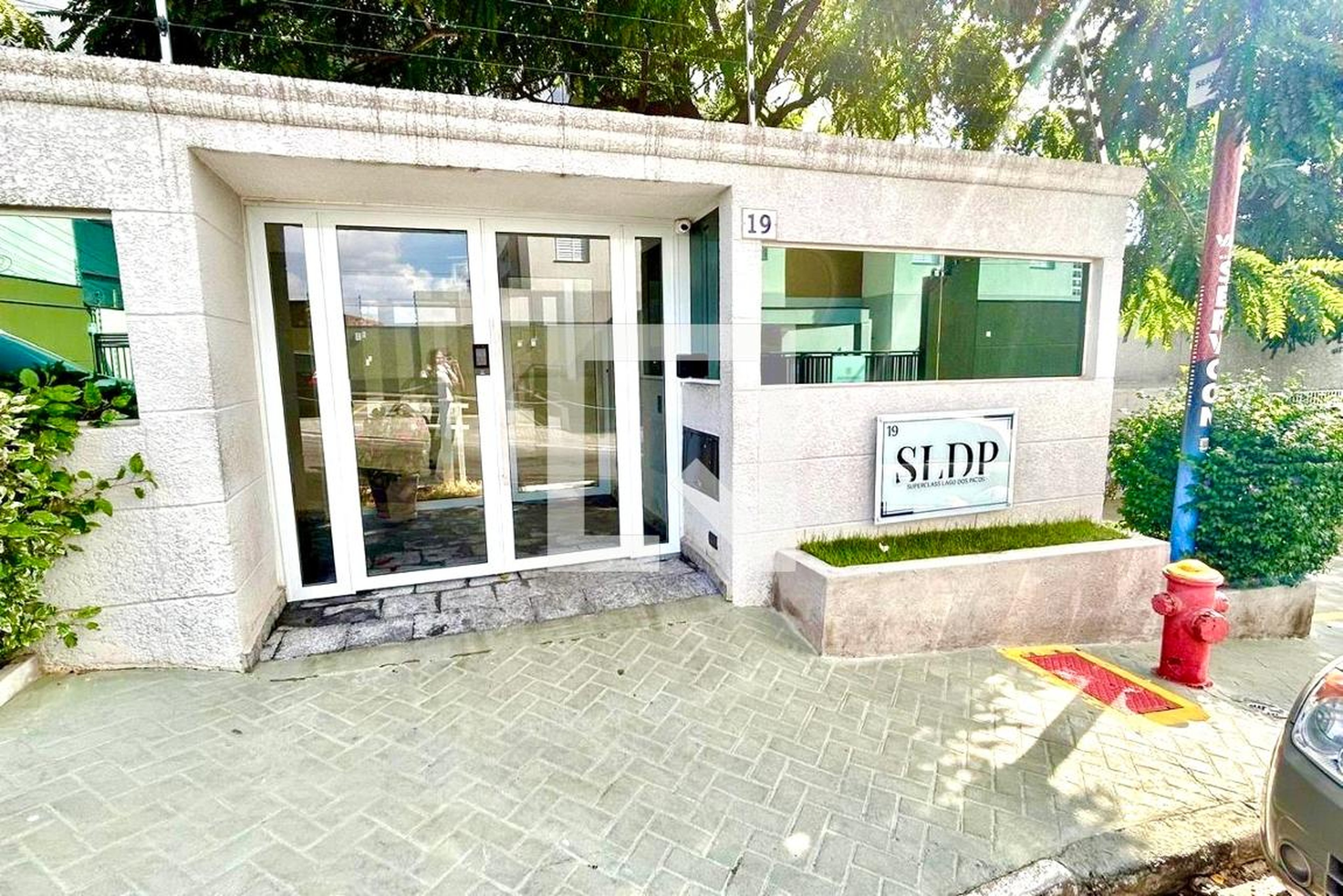 Fachada do Prédio Condomínio Super Class Lago dos Patos