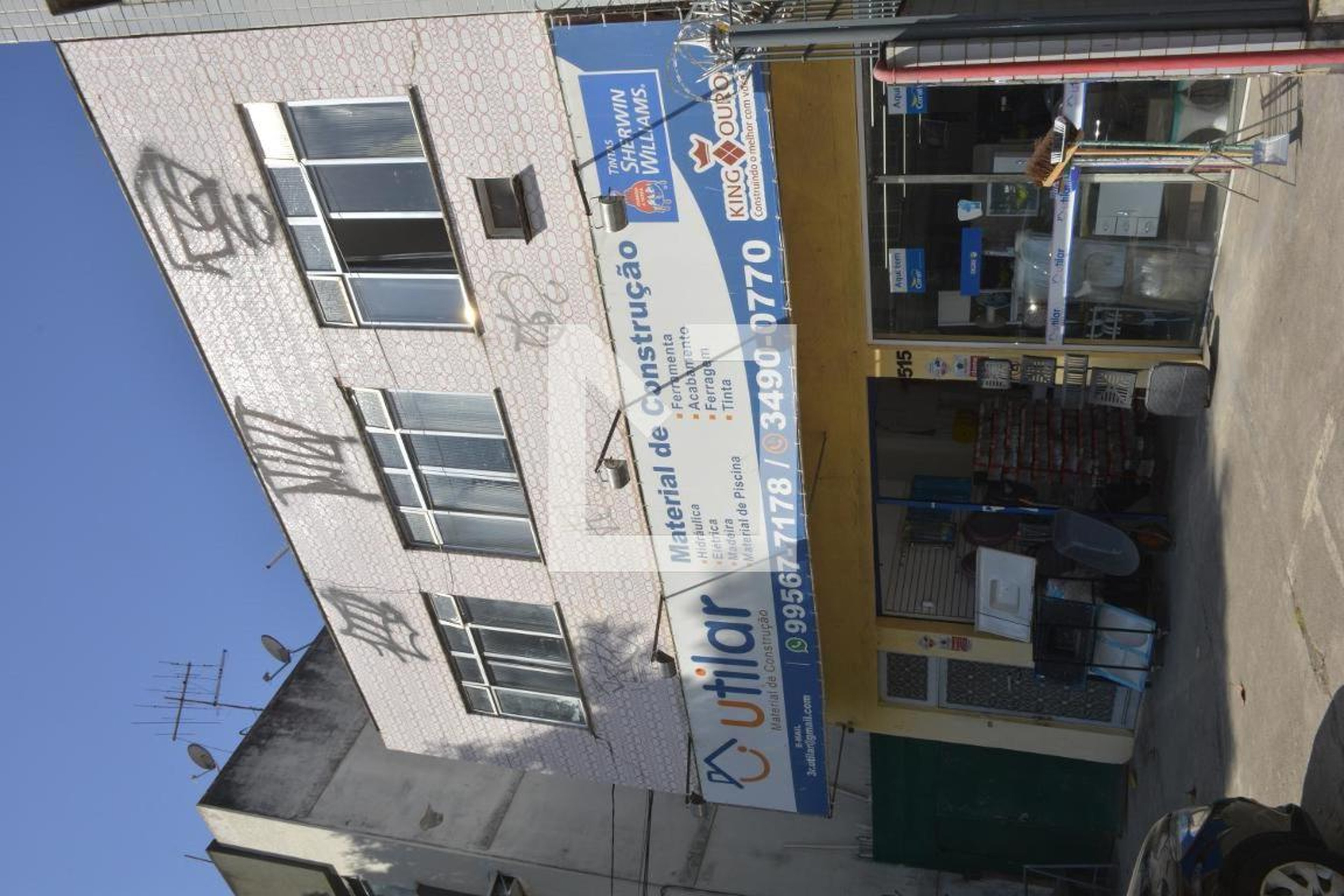 Fachada Condomínio em Estrada Governador Chagas Freitas, 515