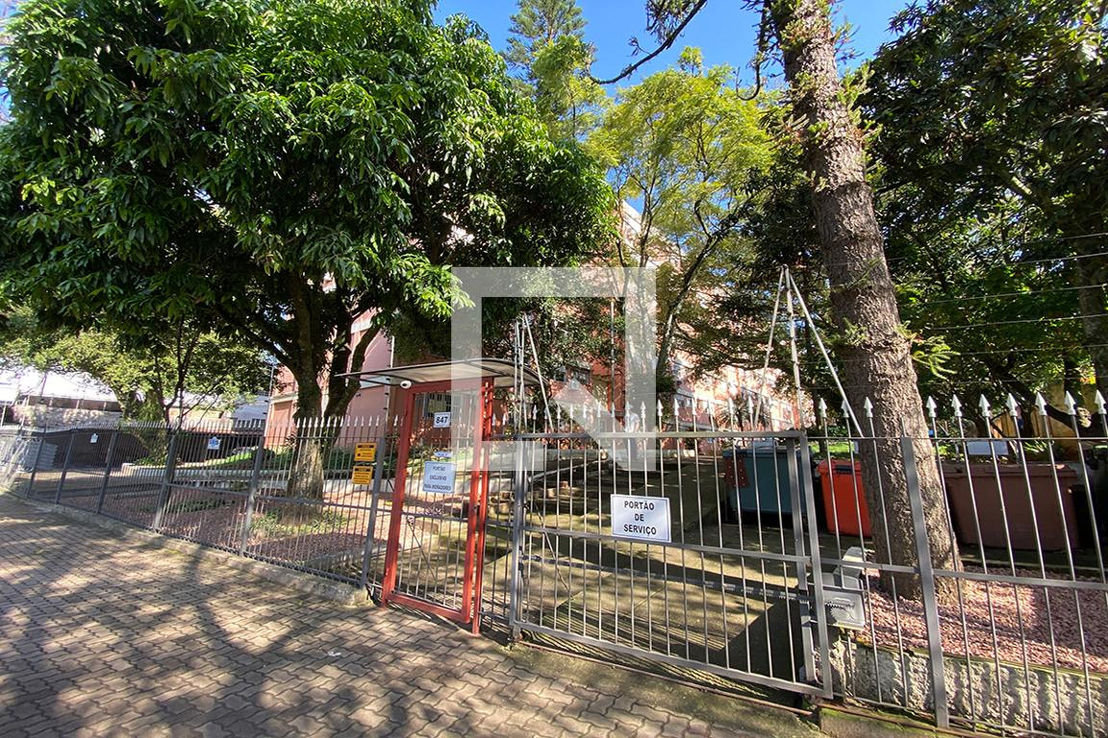 Fachada do Condomínio Condomínio Jardim América