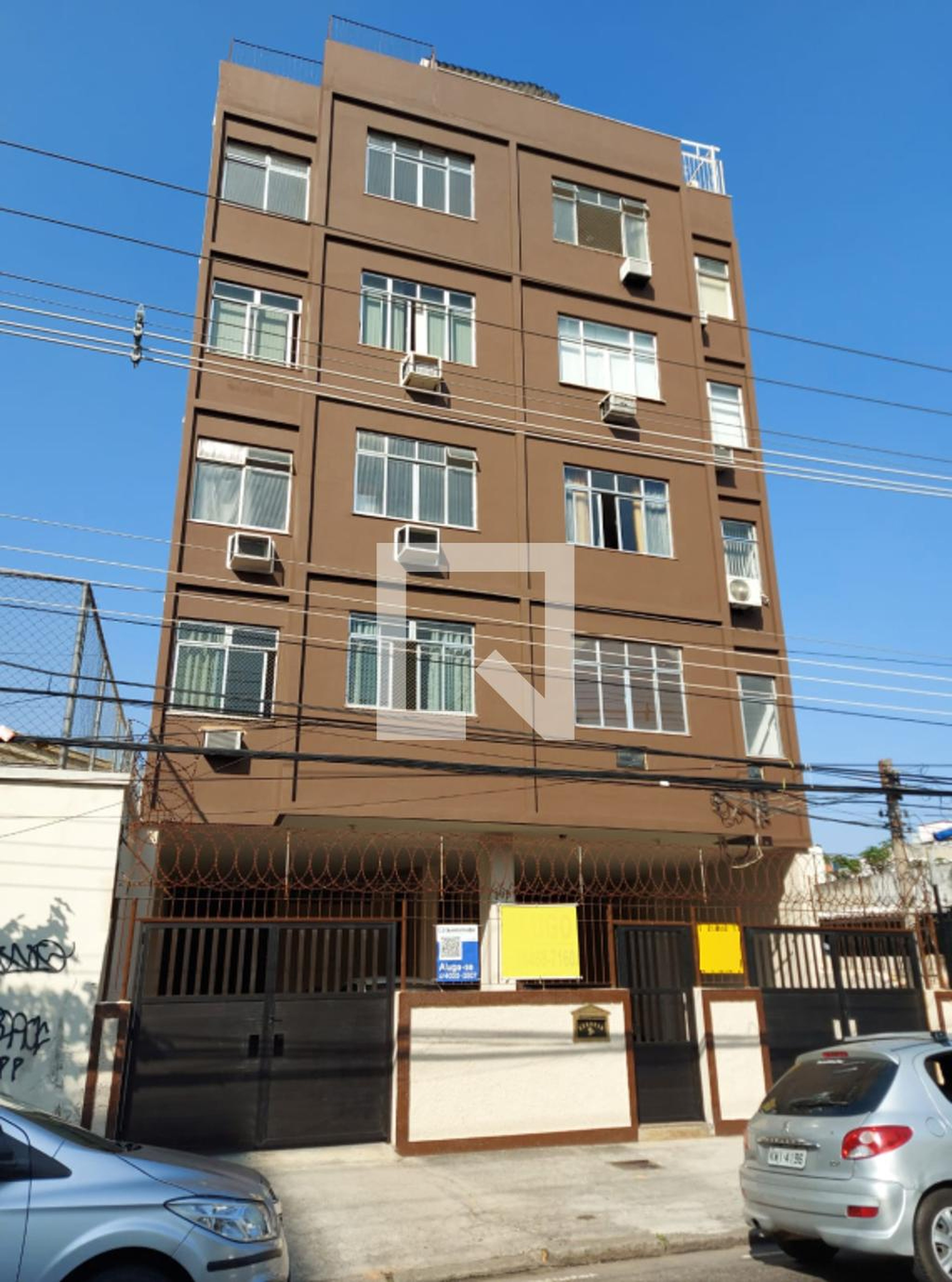 Fachada Condomínio em Rua Maria Lopes, 309