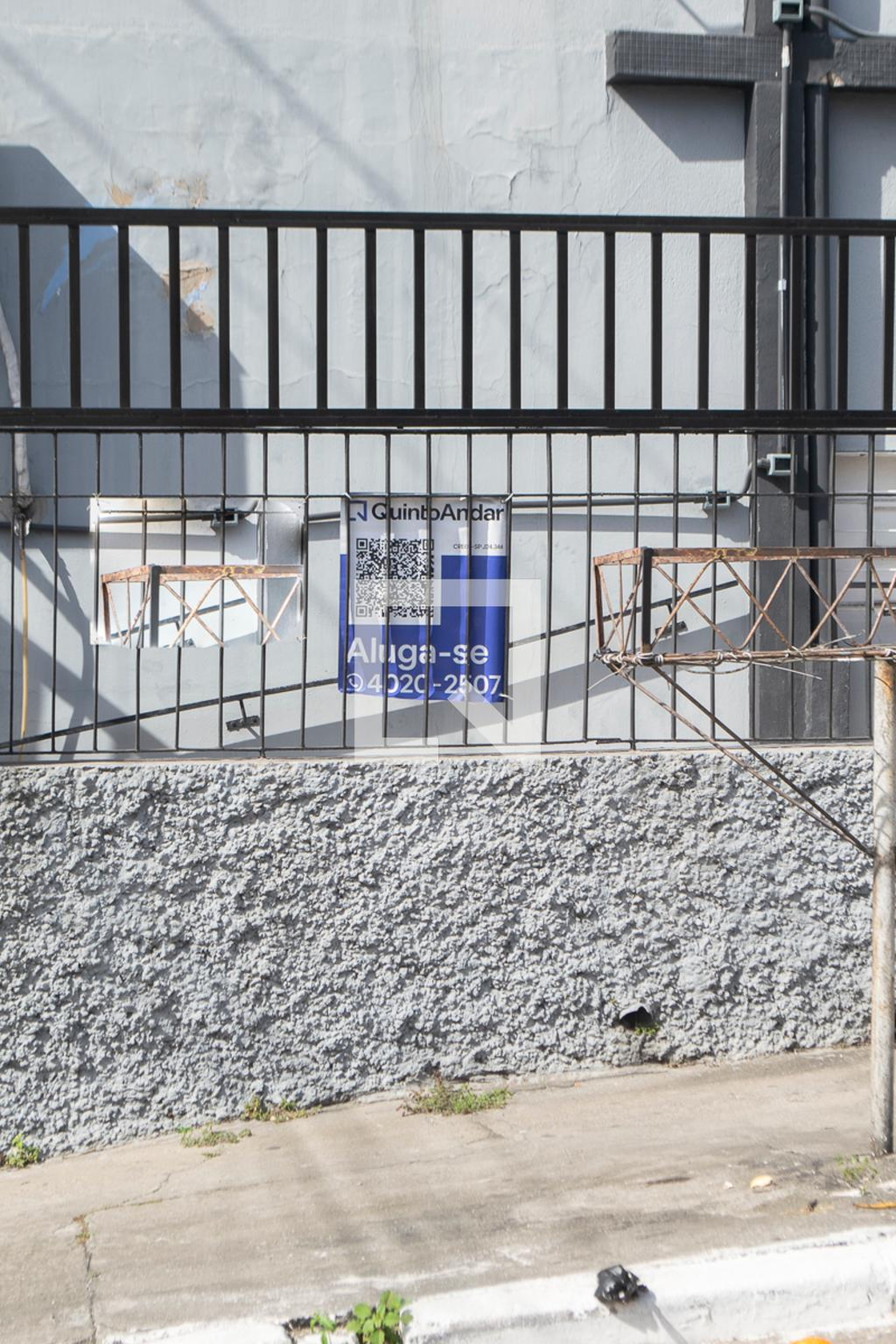 Fachada Condomínio em Avenida Leôncio de Magalhães, 787