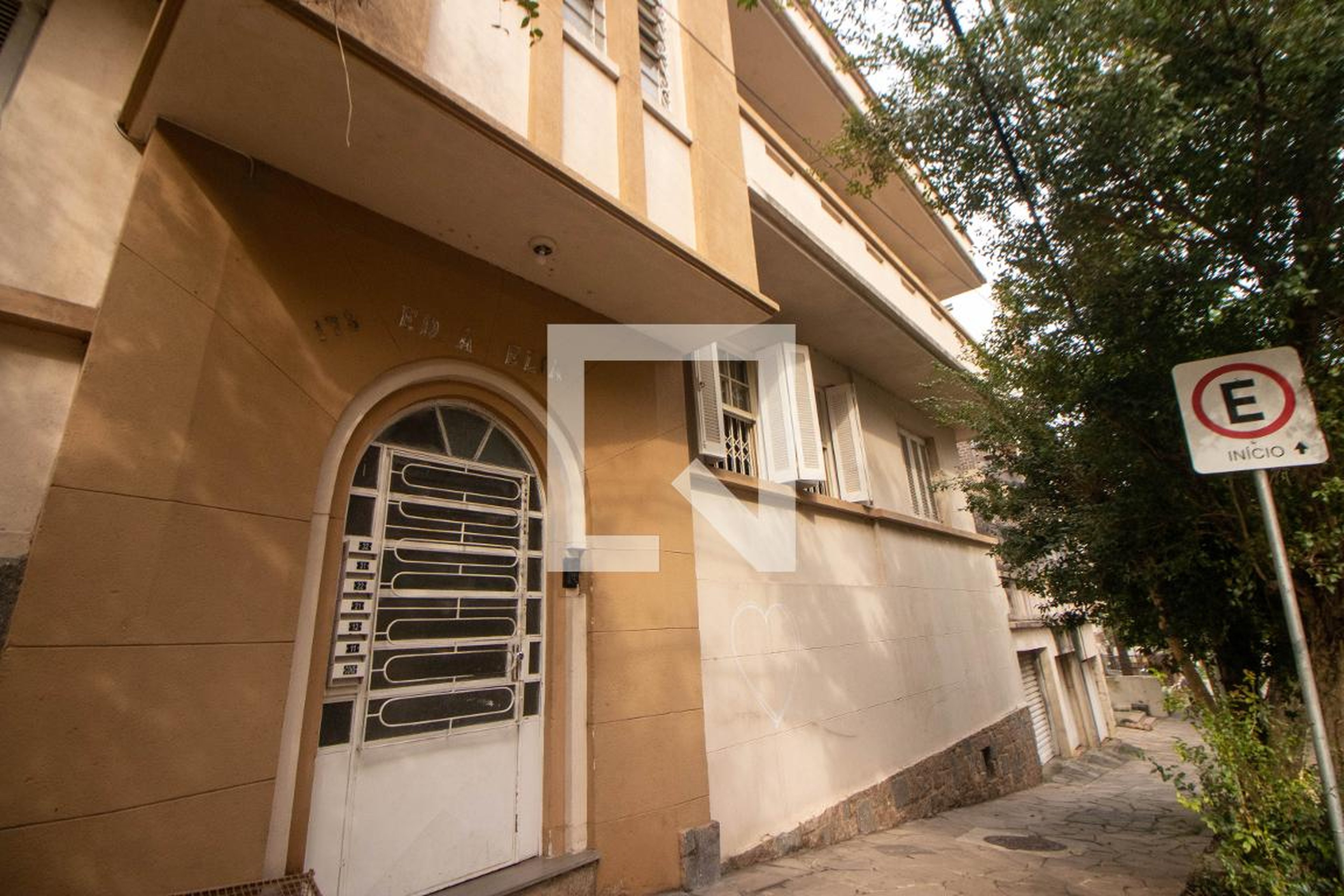 Fachada Condomínio em Rua Professor Duplan, 173