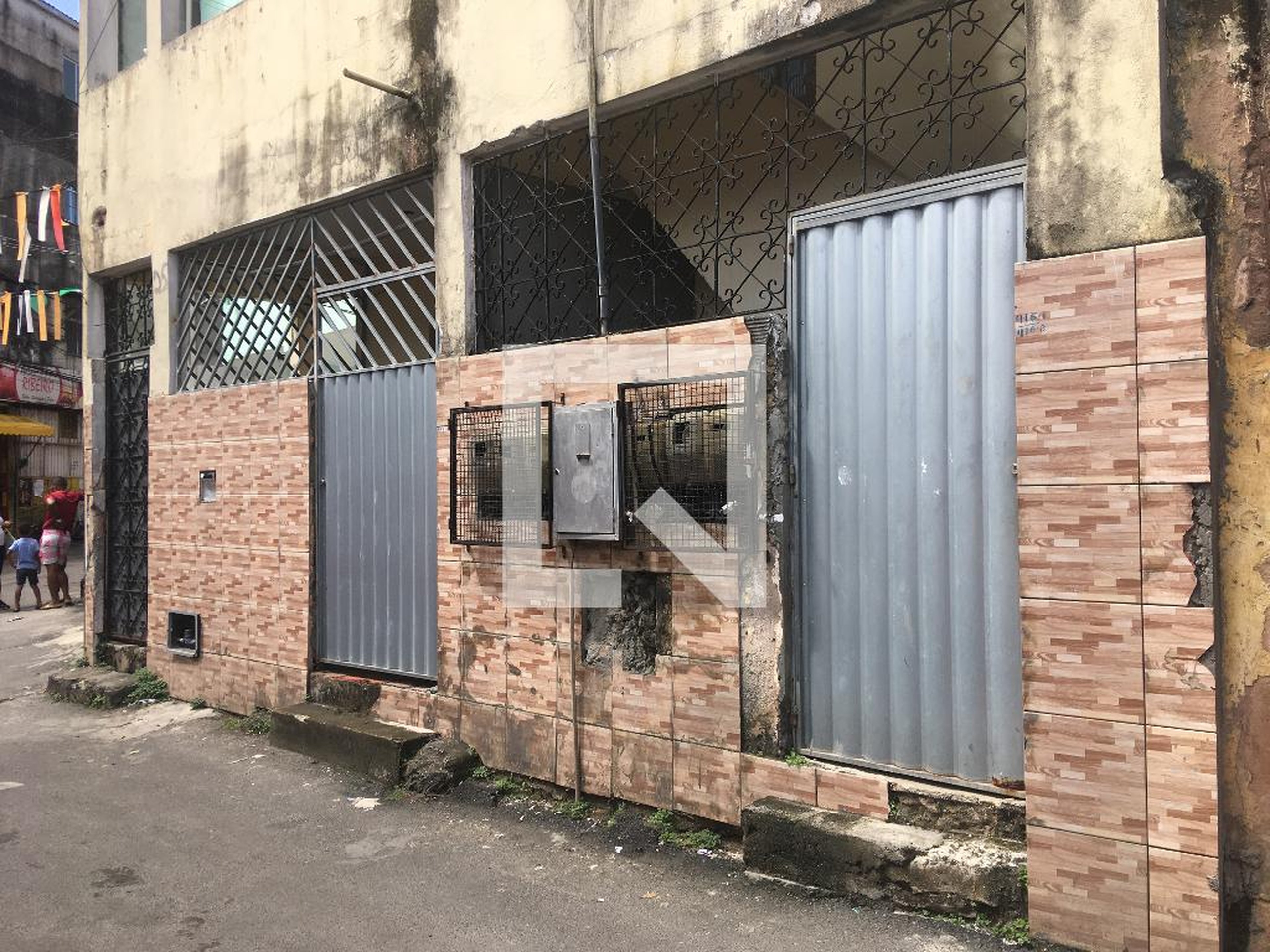 Fachada Condomínio em Rua Amazonas de Baixo, 25