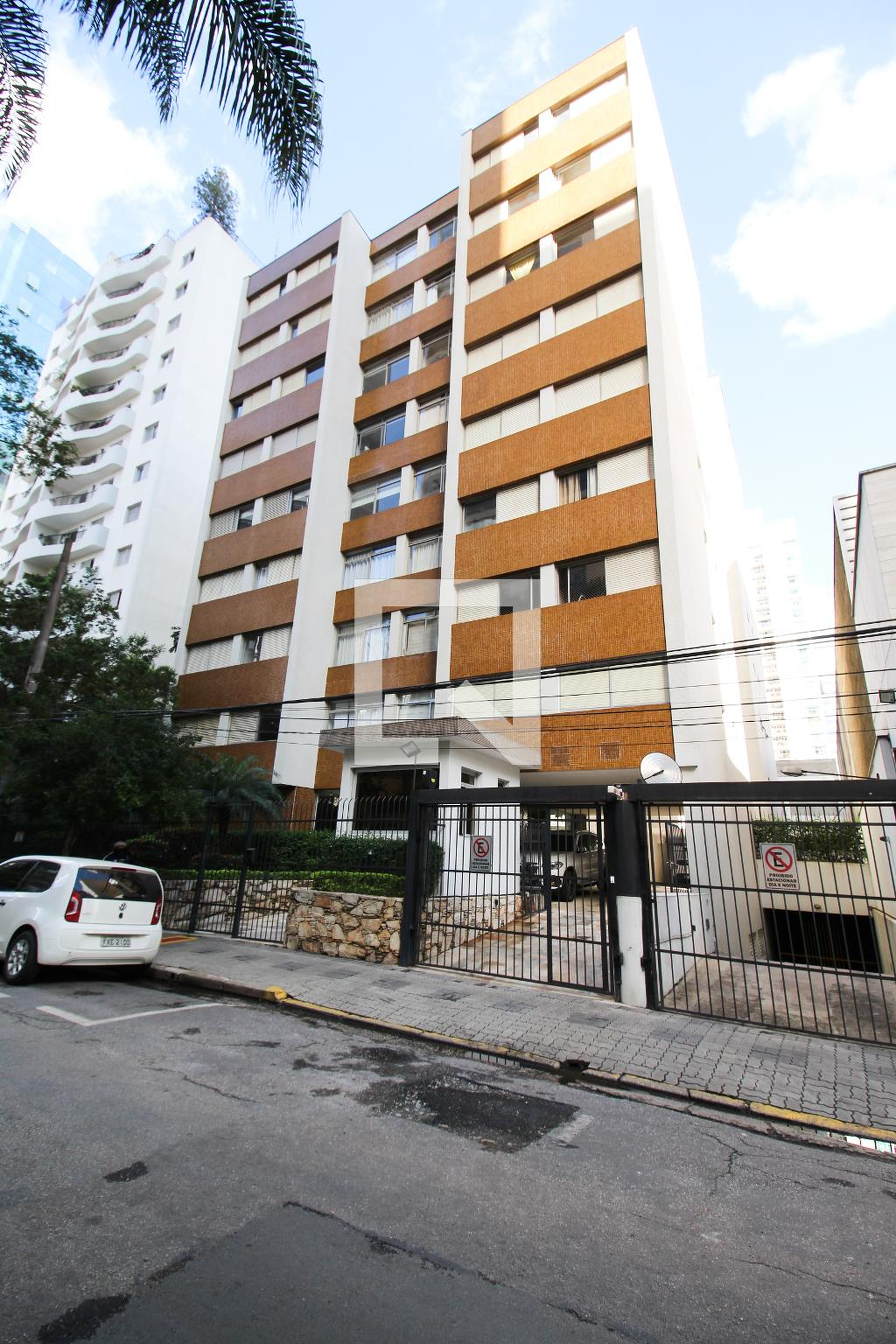 Fachada do Prédio Condomínio Iporanga