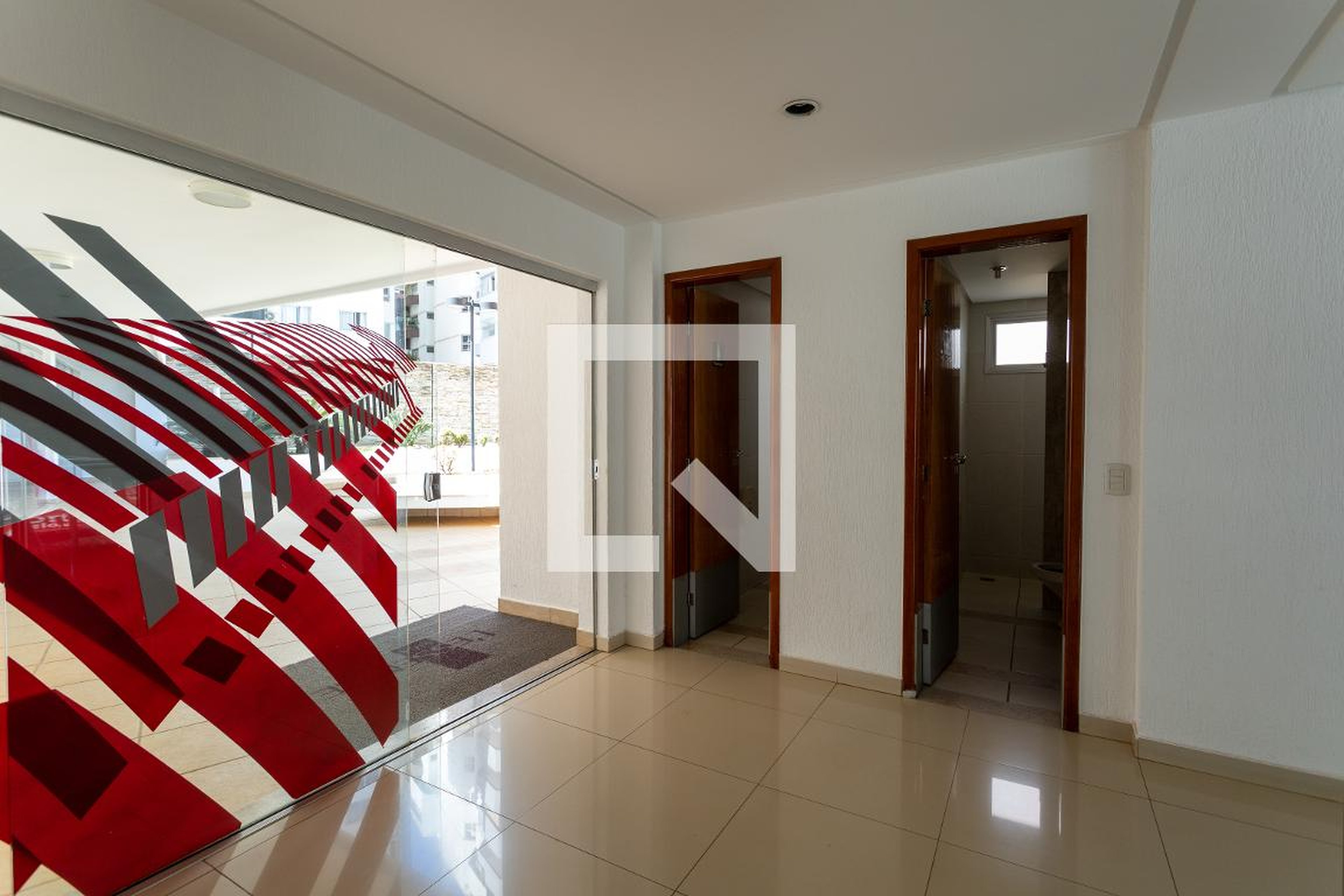 Hall social Condomínio em Rua C-235, 999