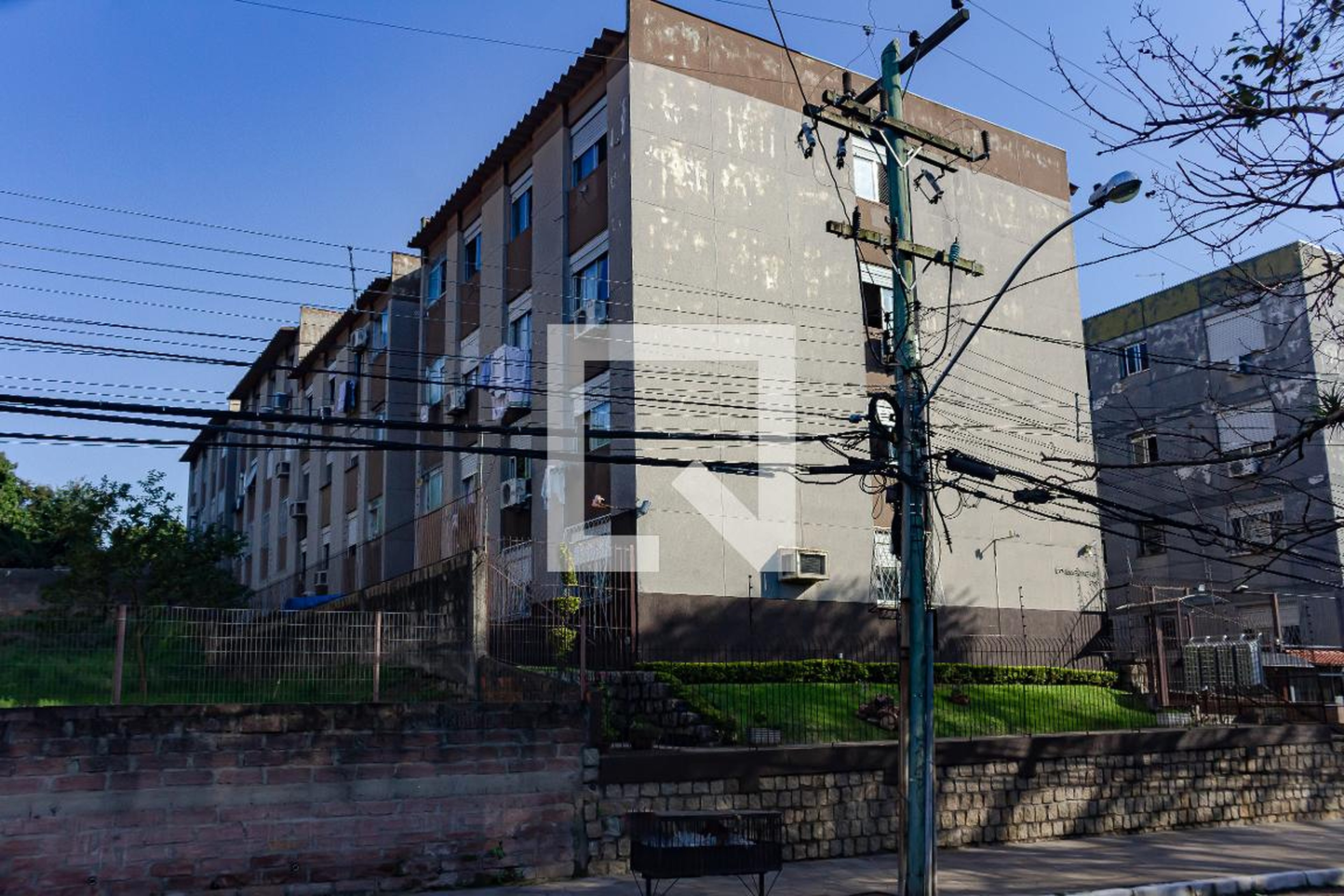 Fachada do Condomínio Edifício Emboabas