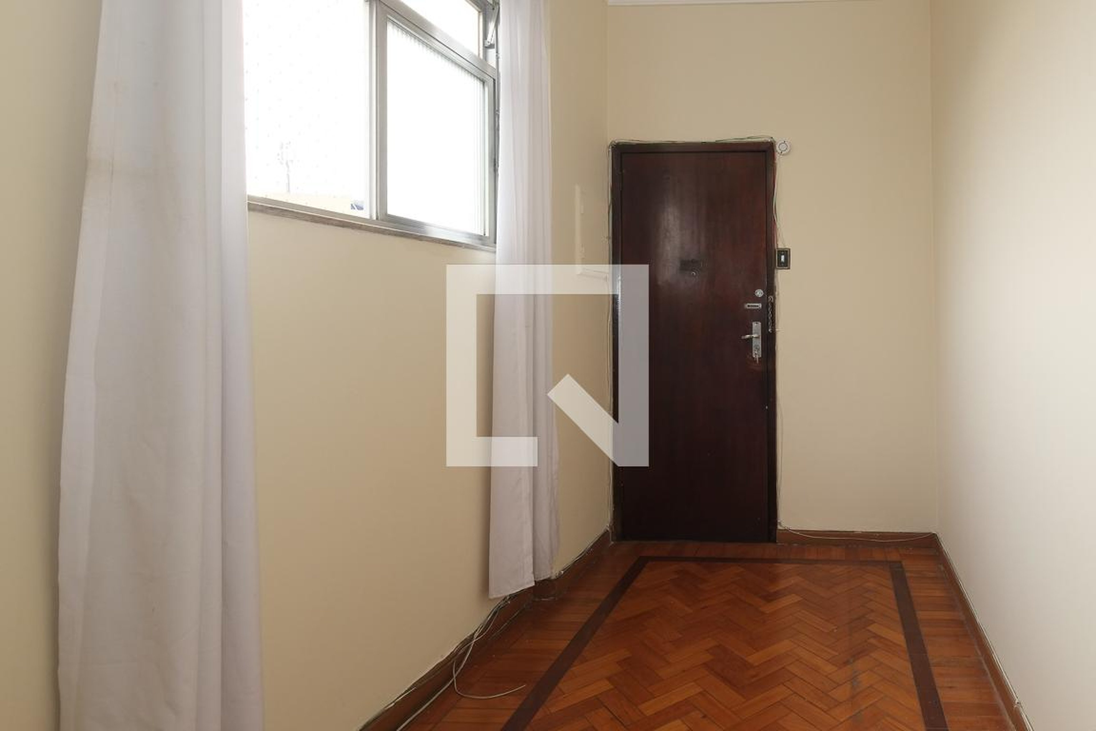 Entrada - Júlio Araujo