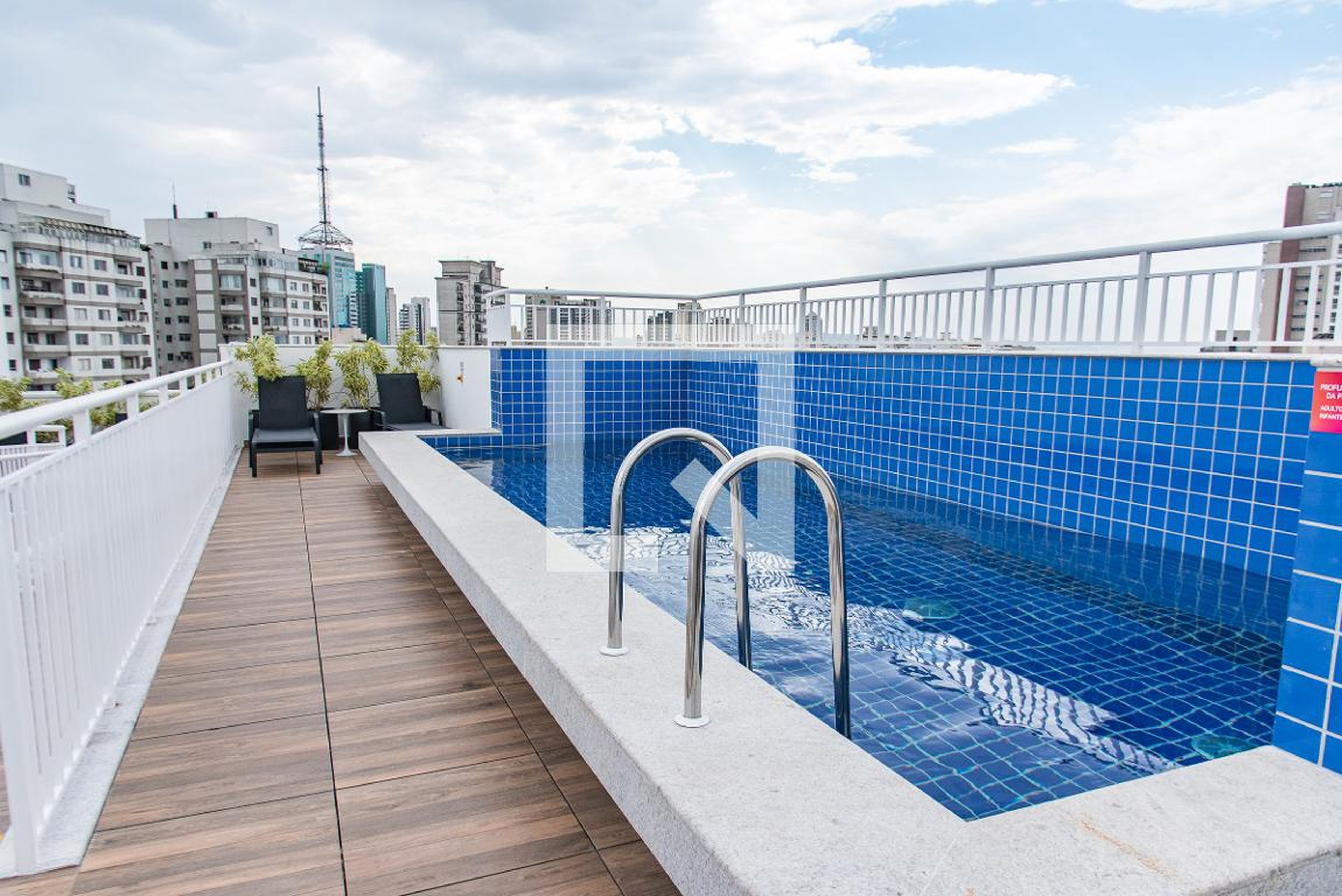 Piscina - Nico Vila Mariana