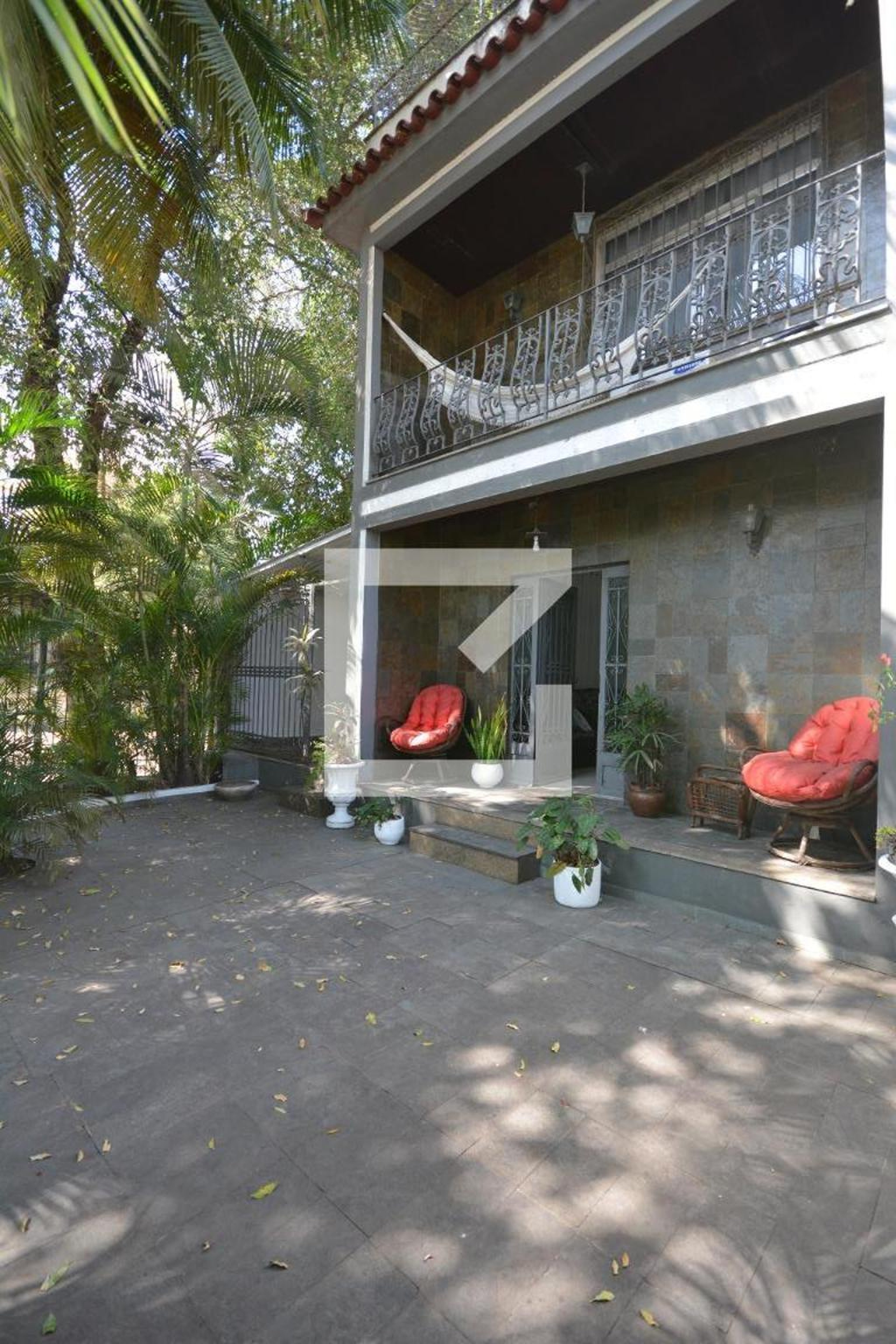 Fachada Condomínio em Rua Curuá, 170