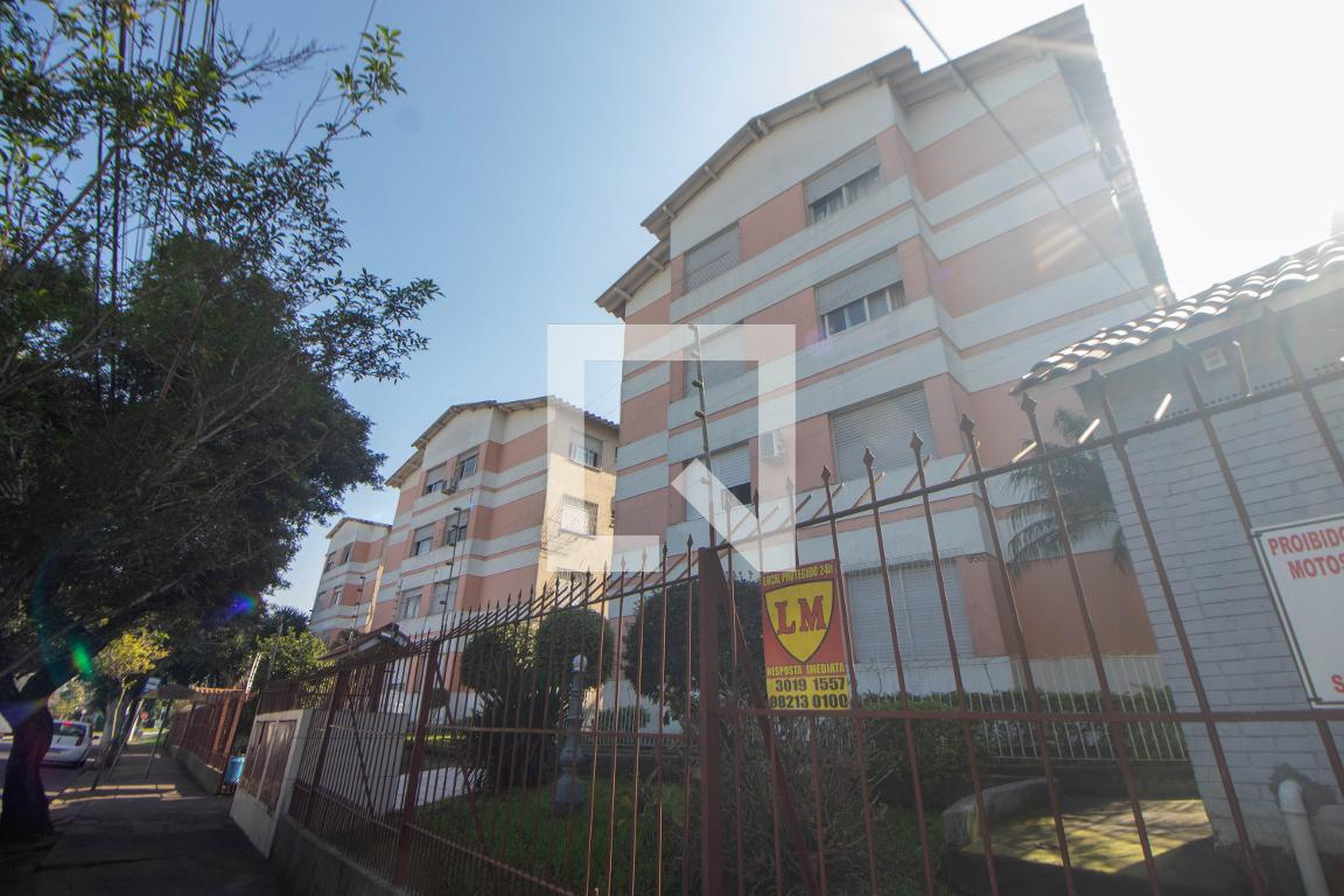 Fachada do Condomínio Condomínio em Rua Carlos Estevão, 955