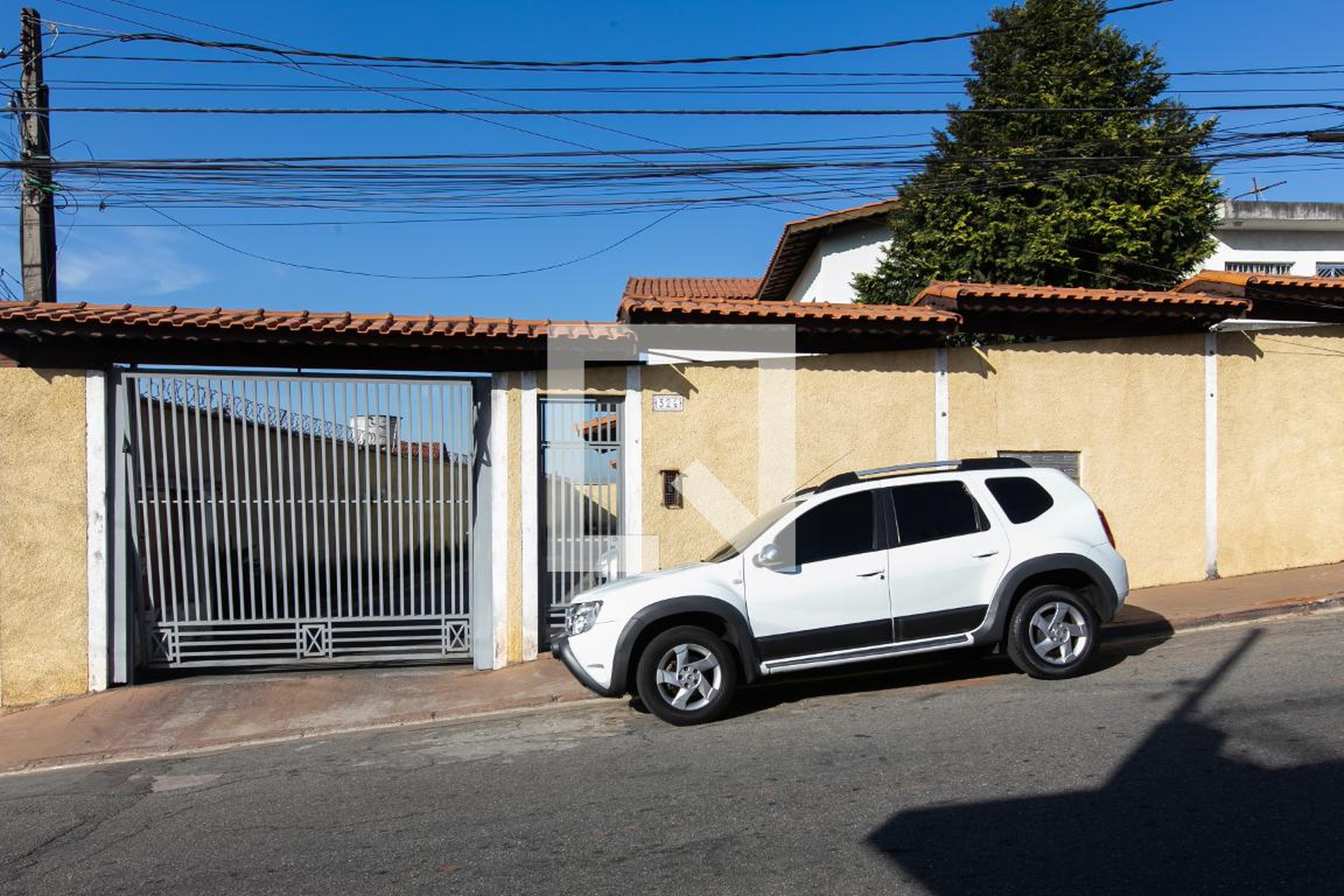 Fachada do Condomínio Condomínio em Rua Mário Graccho, 326