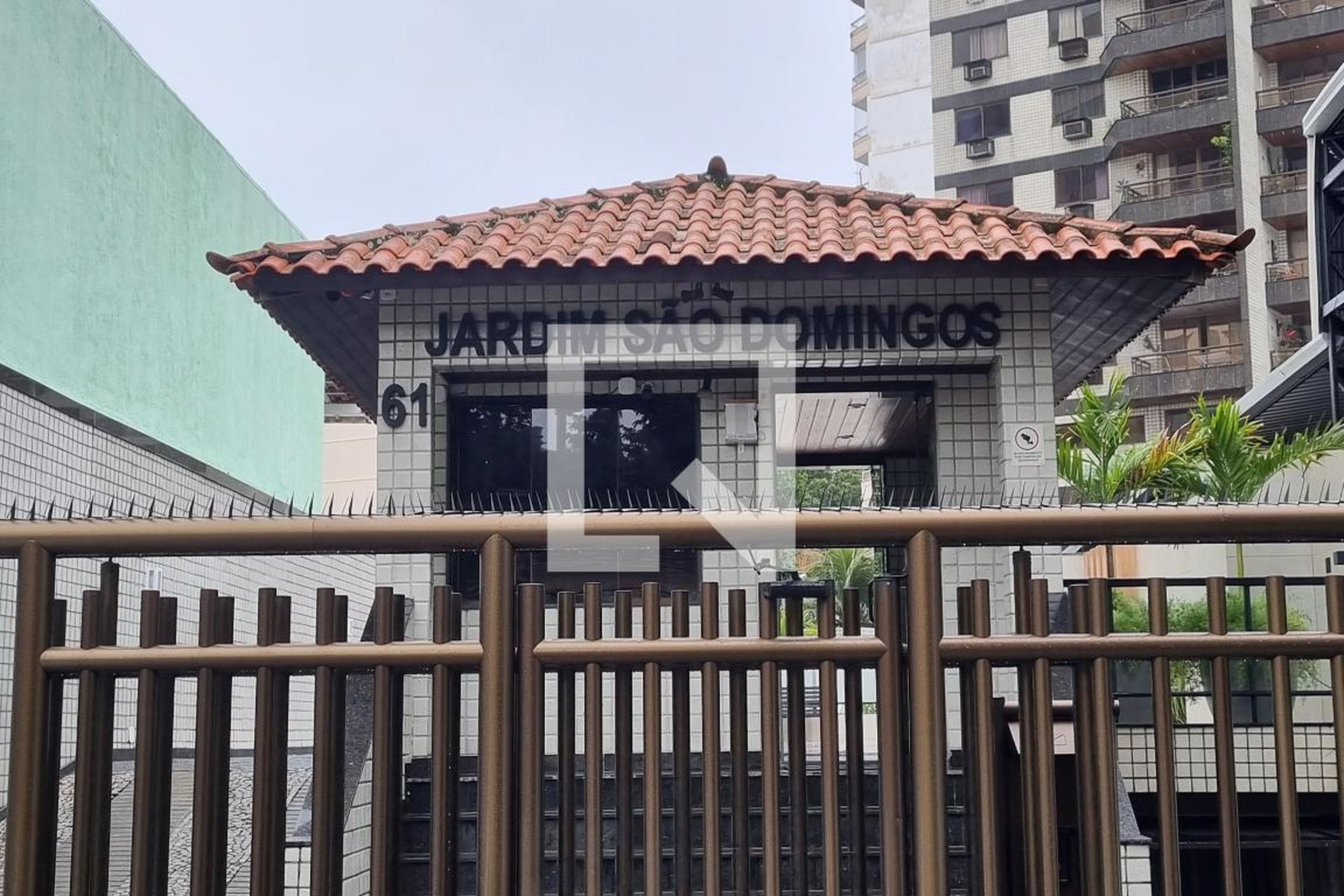 Fachada do Condomínio Condomínio Jardim São Domingos