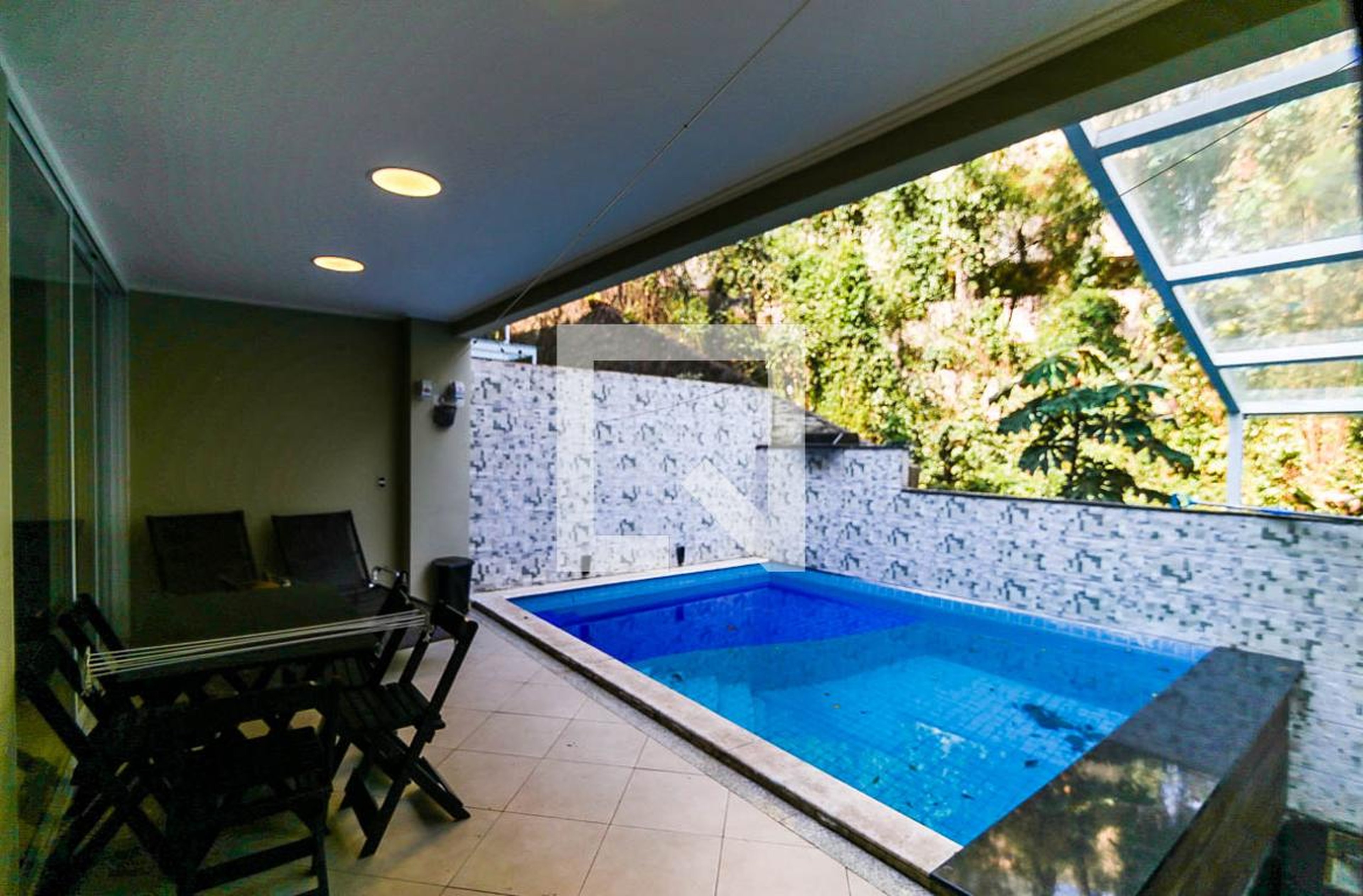 Piscina - Residencial Flores da Serra