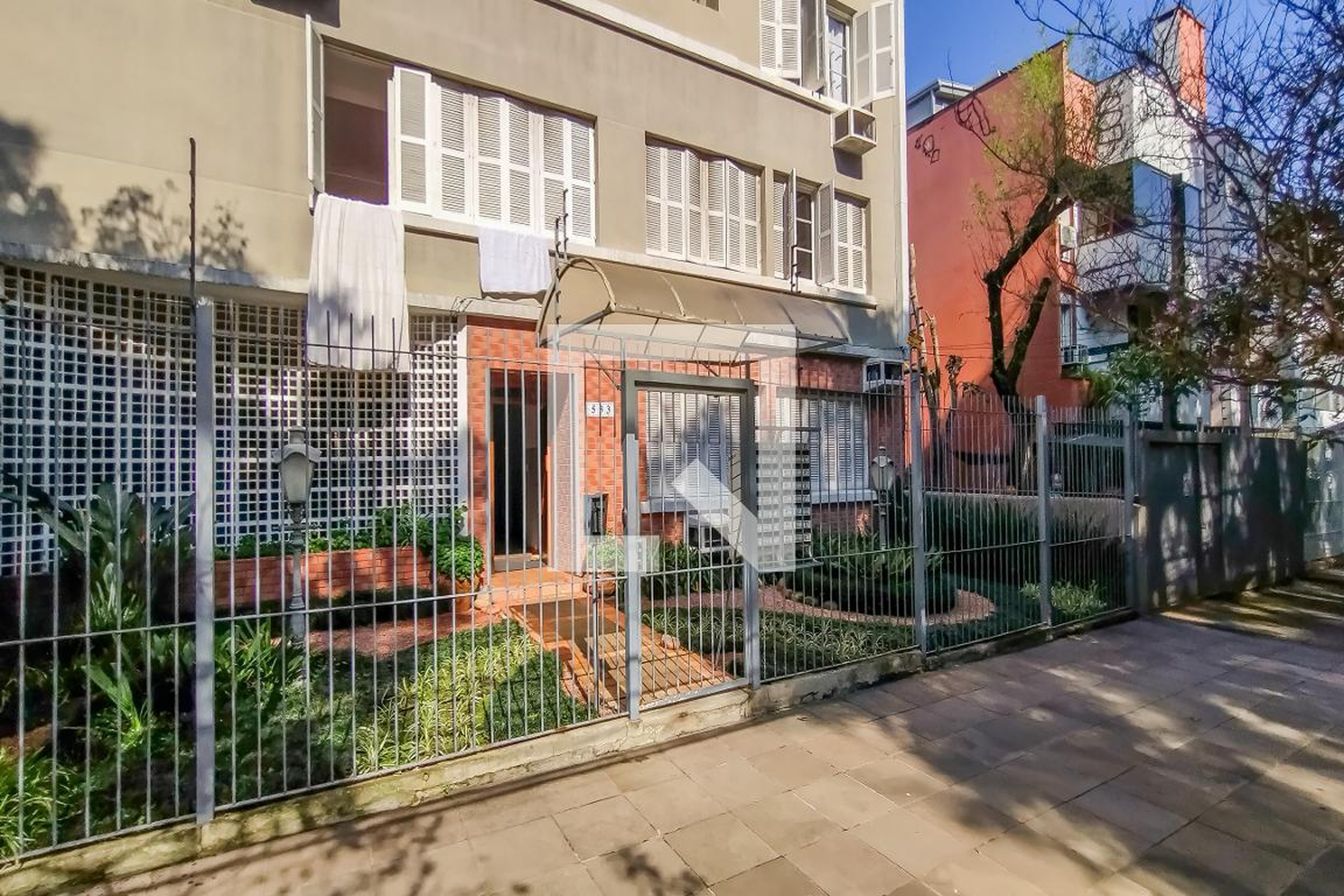 Fachada do Condomínio Edifício Lavras II