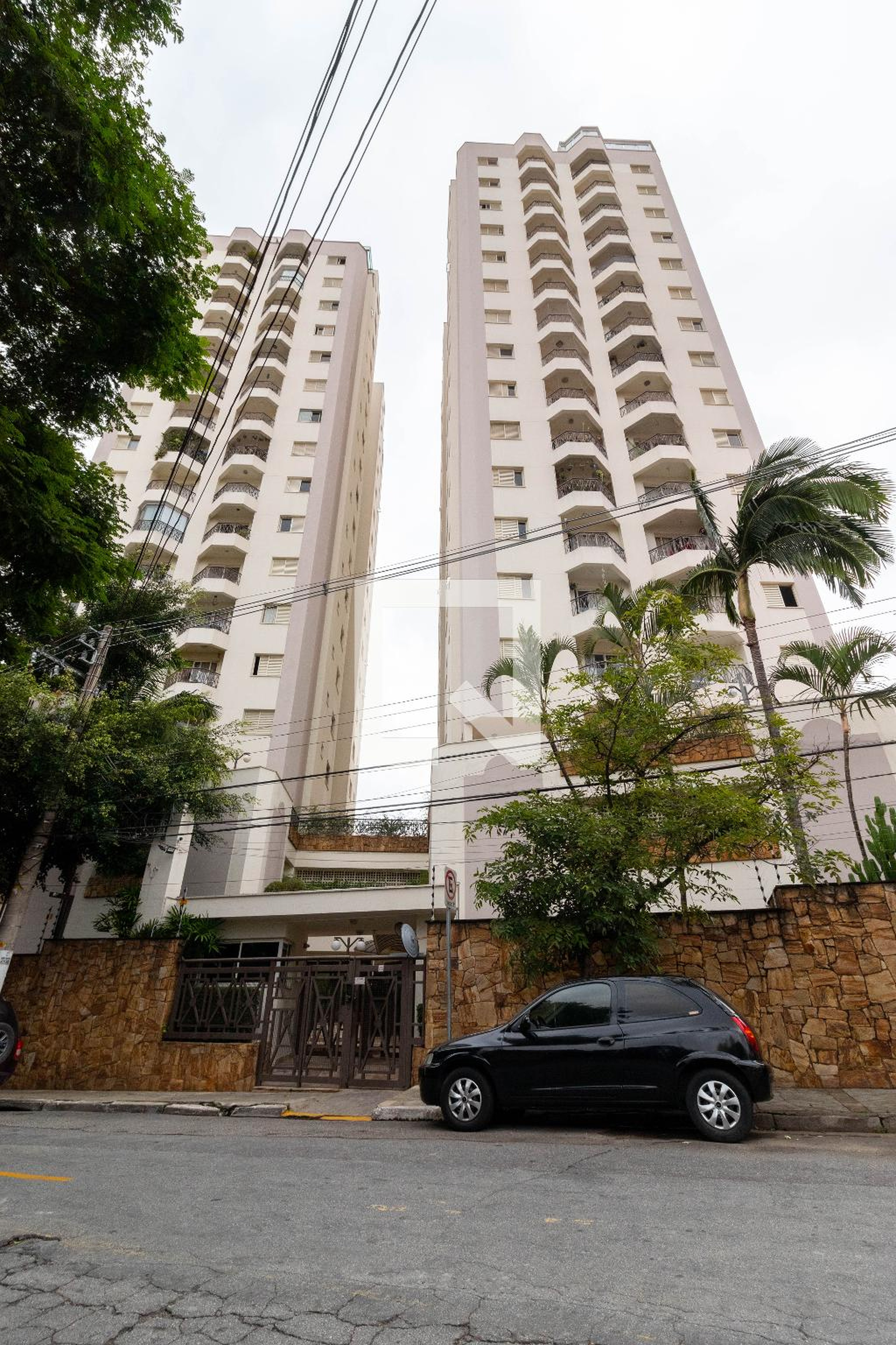 Fachada do Condomínio Residencial Canadian Village