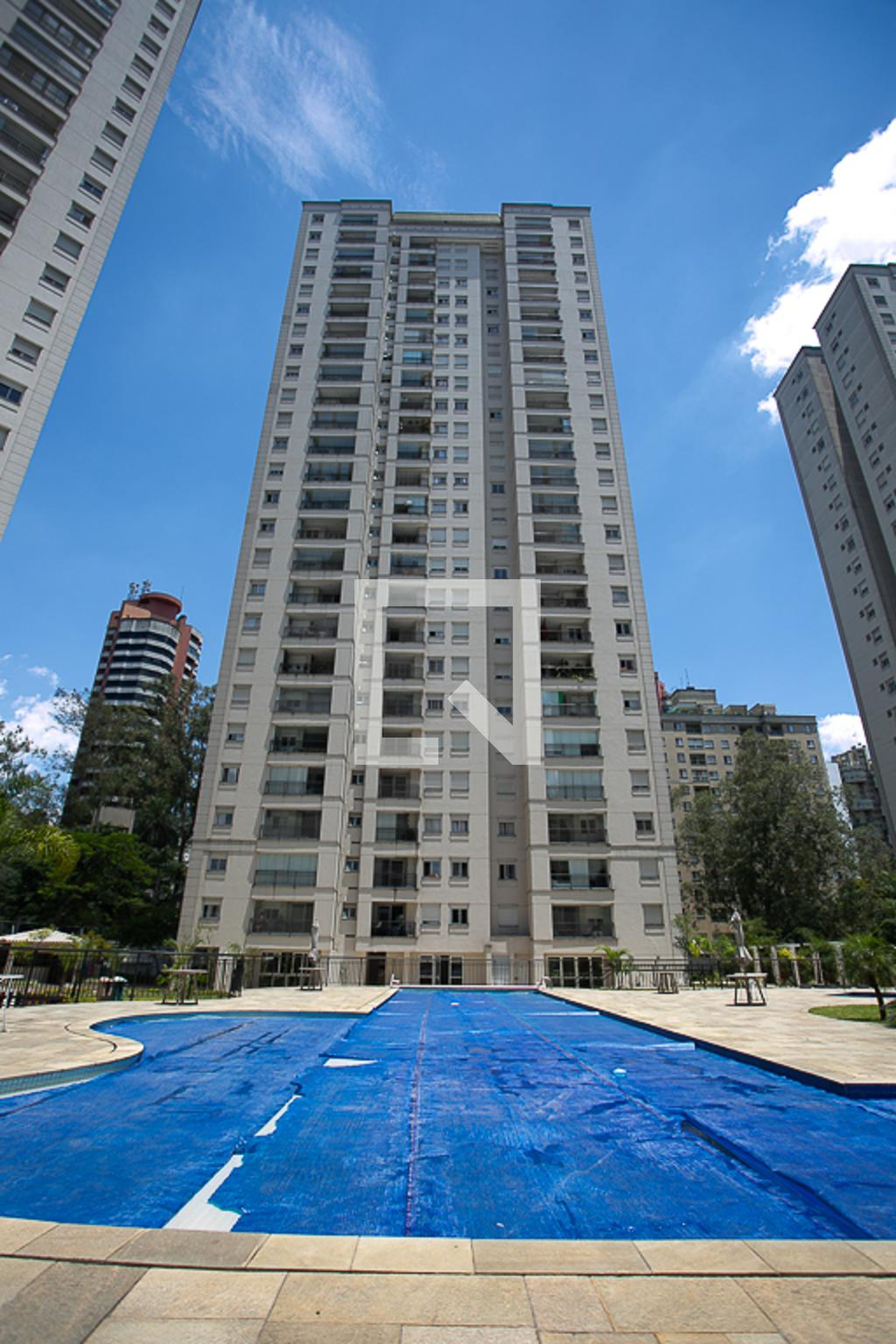 Fachada do Condomínio Condomínio Club Life Morumbi - Aria