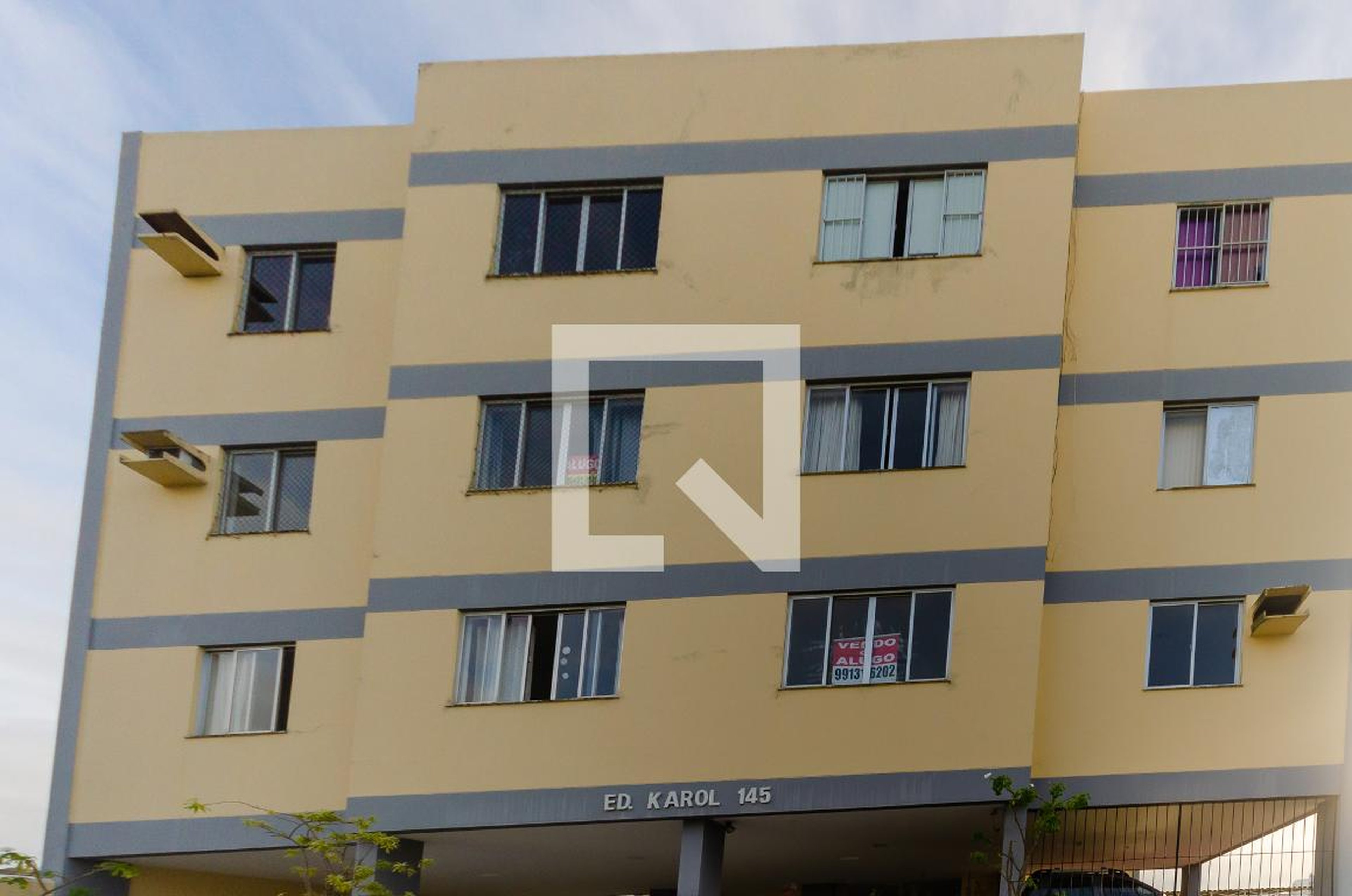 Fachada Condomínio em Rua Poetisa Cora Coralina, 145
