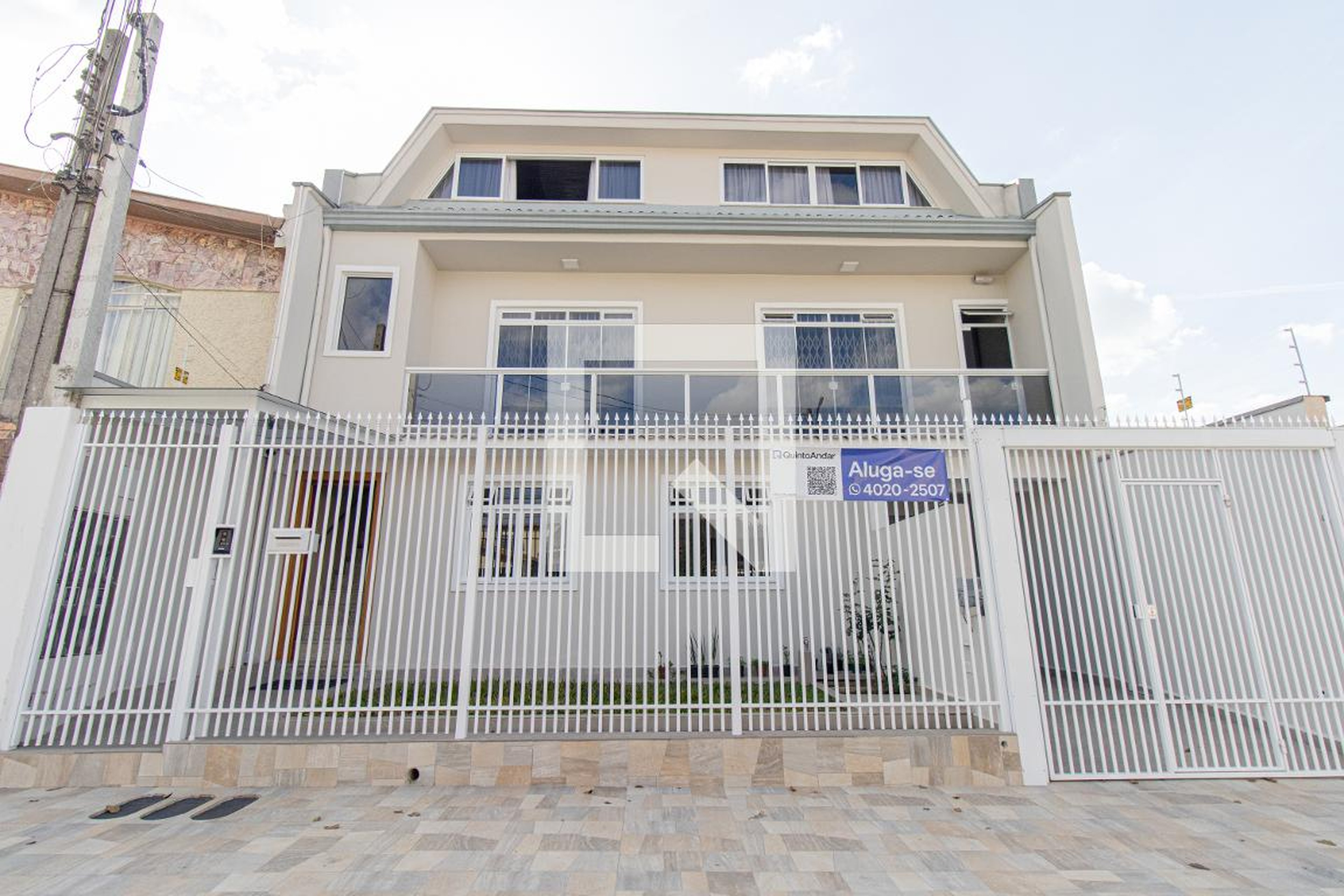 Fachada Condomínio em Rua Delmiro Fetter dos Santos, 124