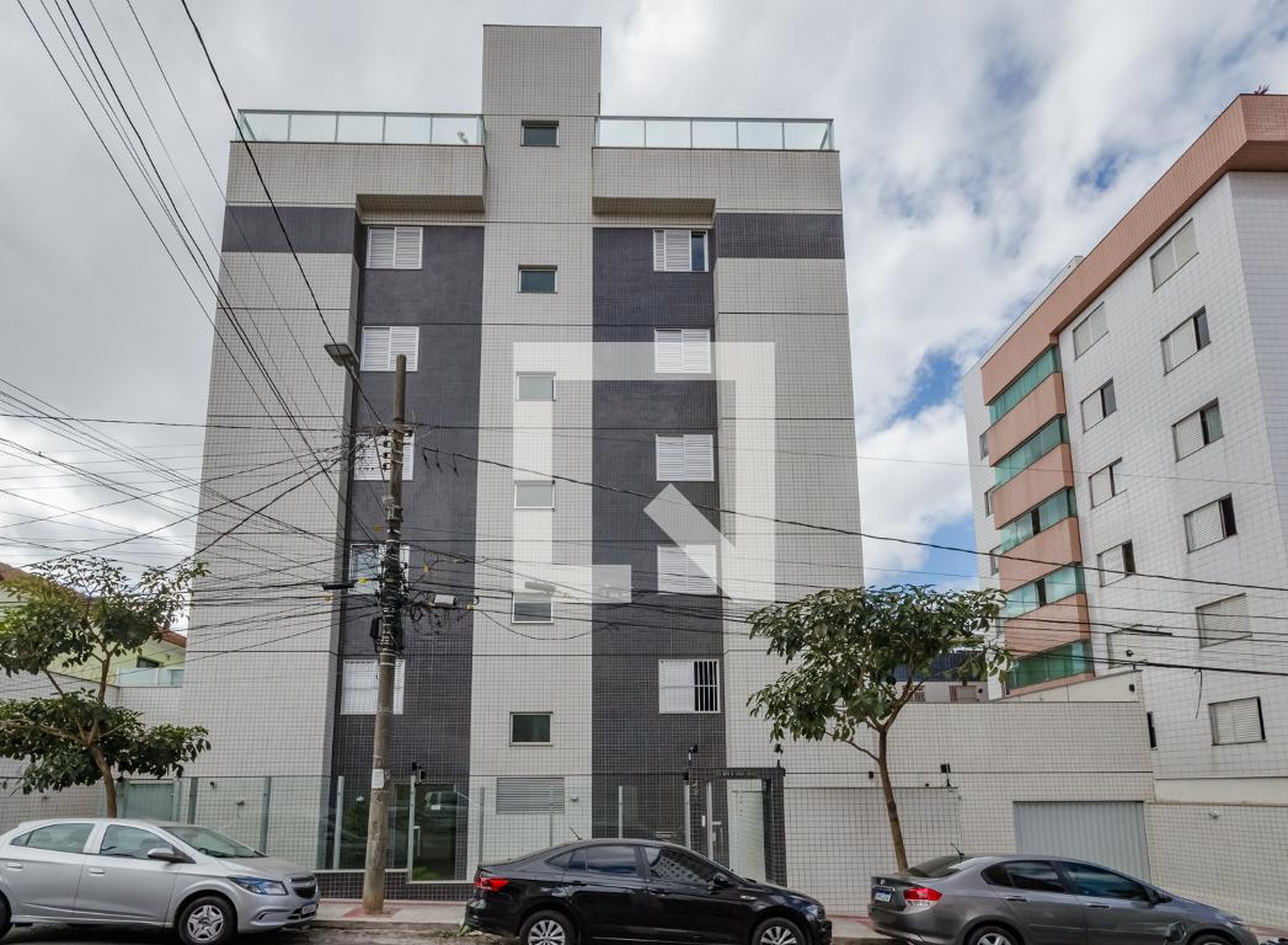 Fachada Condomínio em Rua Icaraí, 498